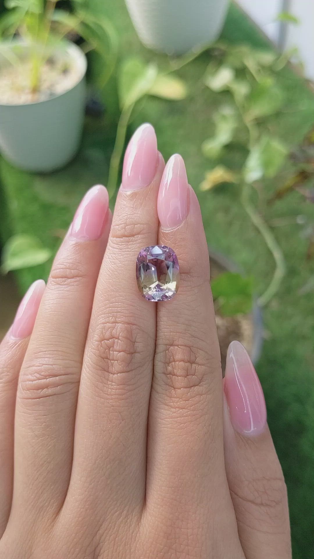 5.55 Ct. White Opal from Madagascar Size Video