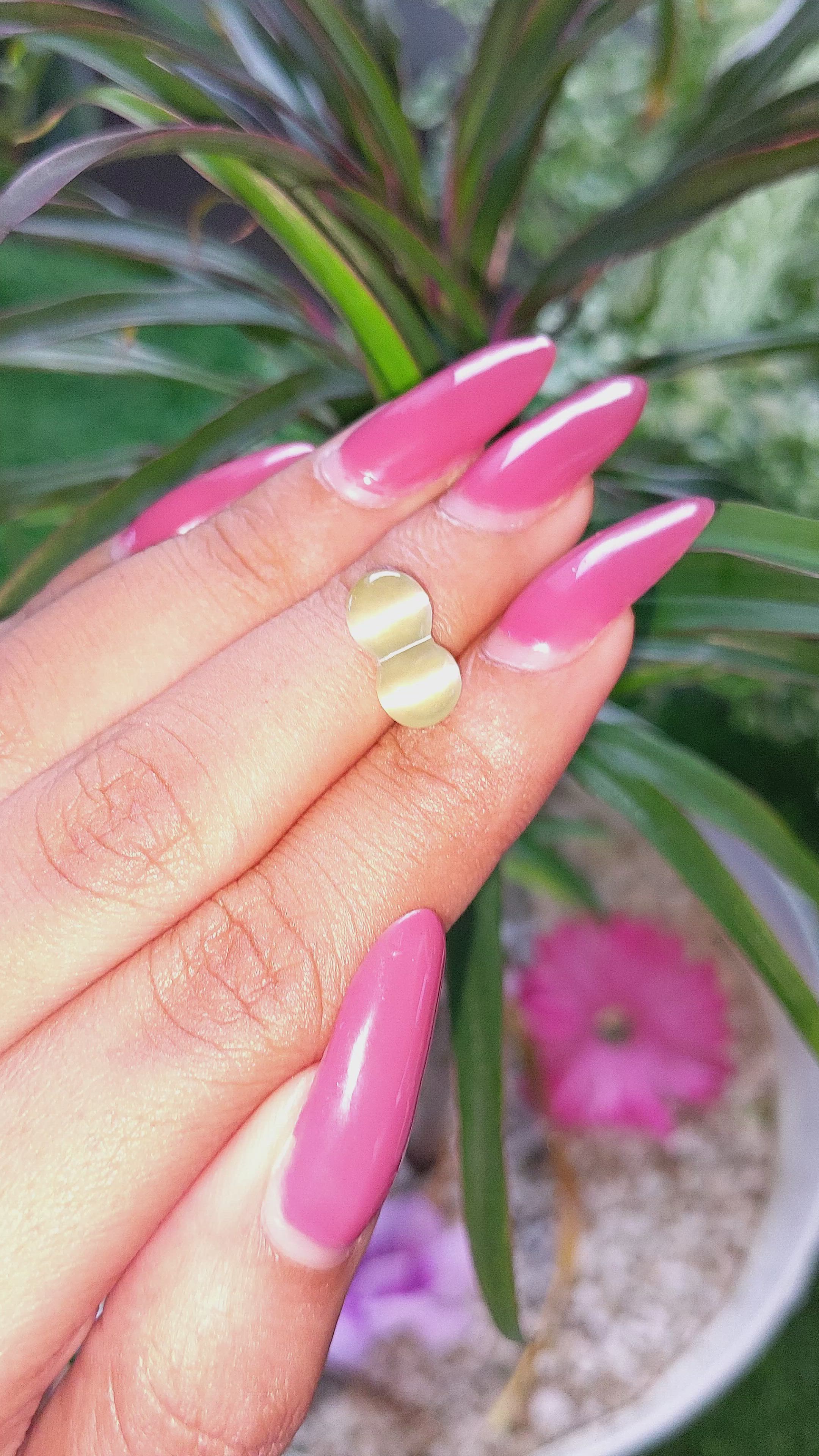 3.80 Ct. Cabochon Chrysoberyl from Ceylon (Sri Lanka) Size Video