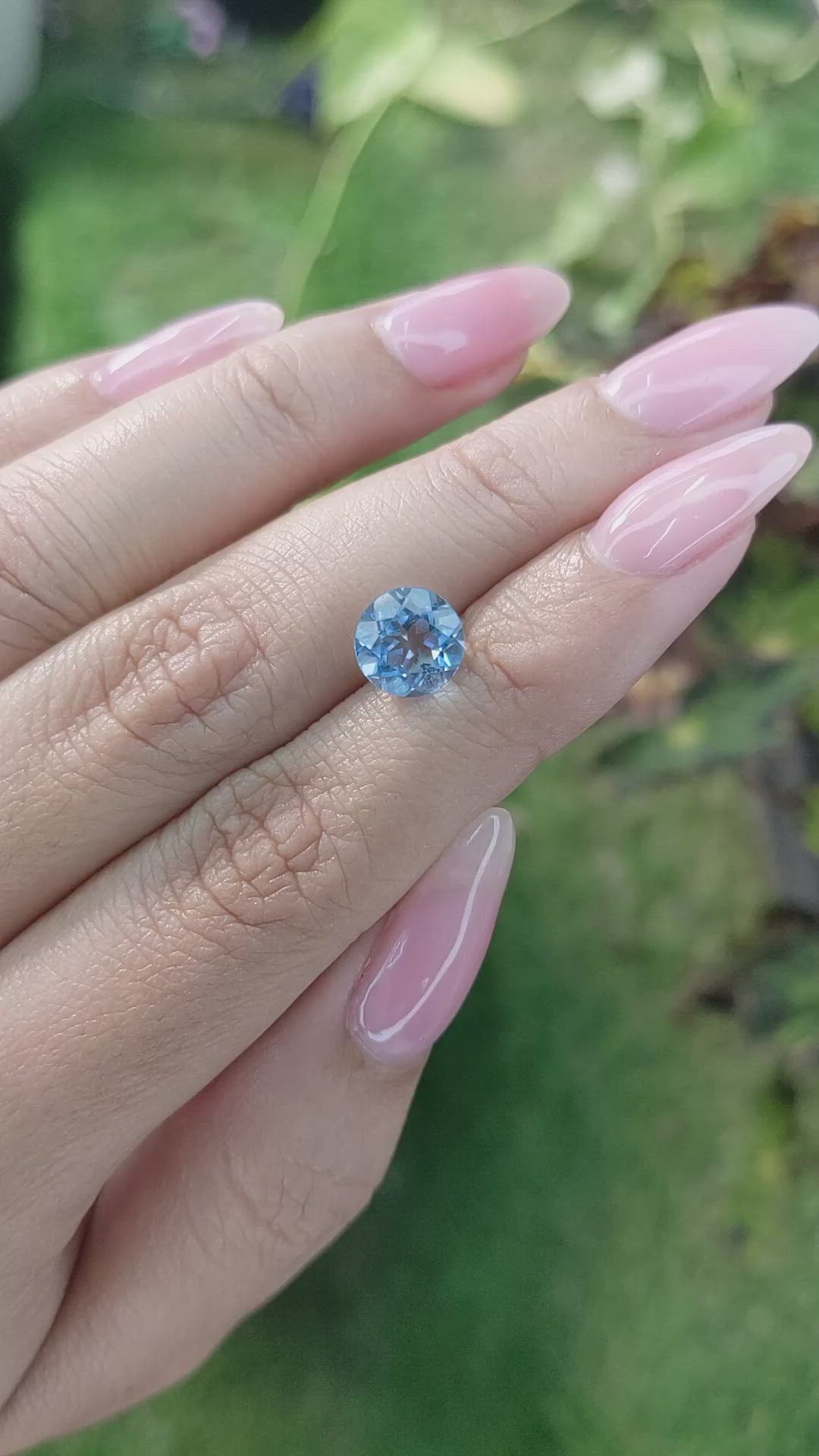 2.45 Ct. White Opal from Ceylon (Sri Lanka) Size Video