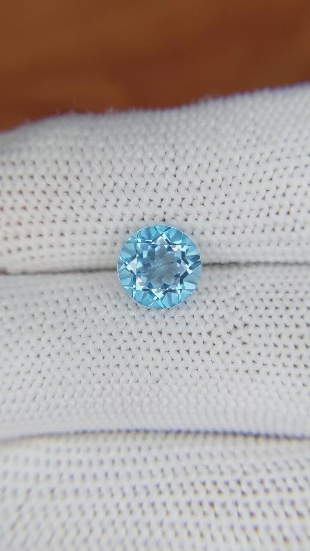 2.45 Ct. White Opal from Ceylon (Sri Lanka) Size Video