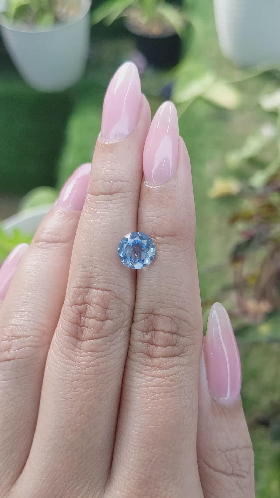 2.31 Ct. White Opal from Ceylon (Sri Lanka) Size Video