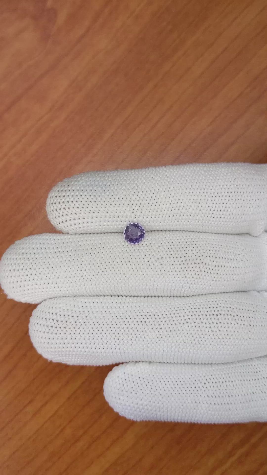 0.56 Ct. Spinel from Ceylon (Sri Lanka) Size Video