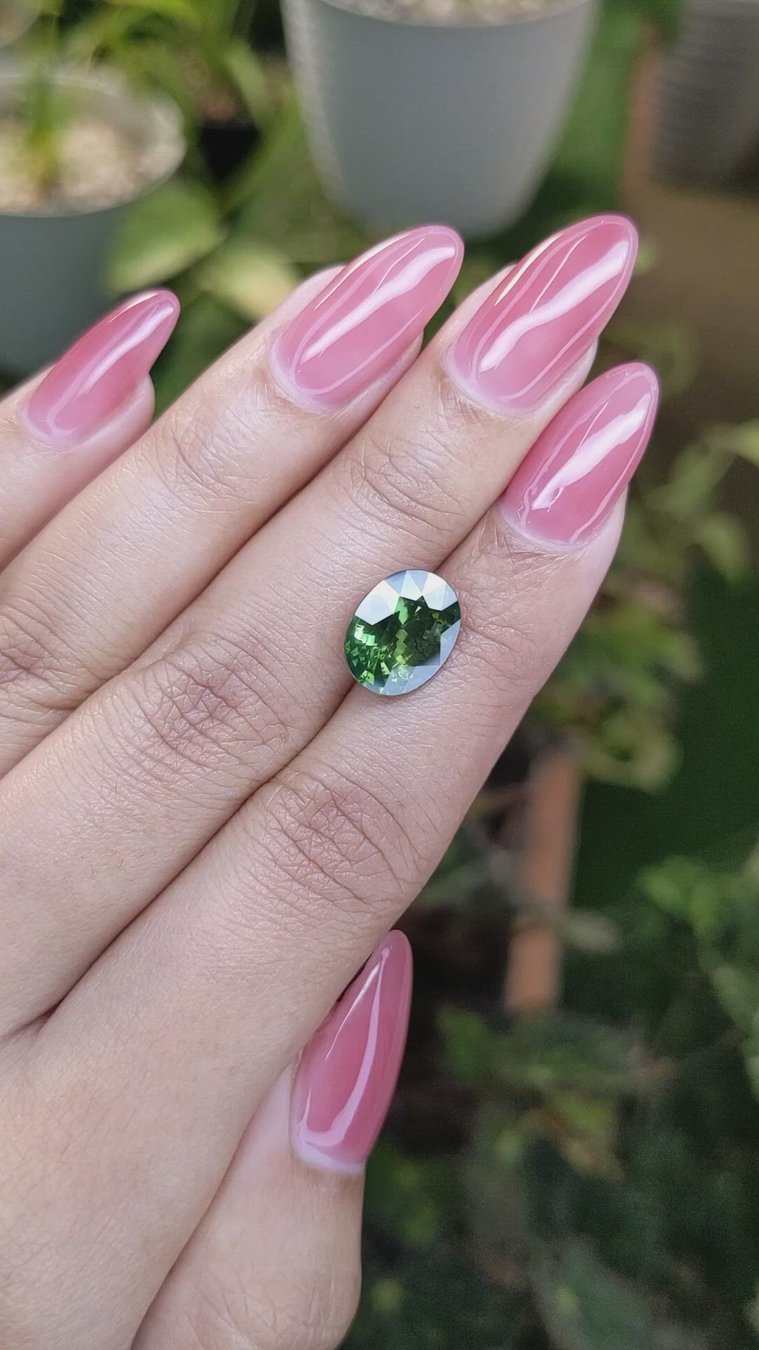 4.86 Ct. Zircon from Ceylon (Sri Lanka) Size Video