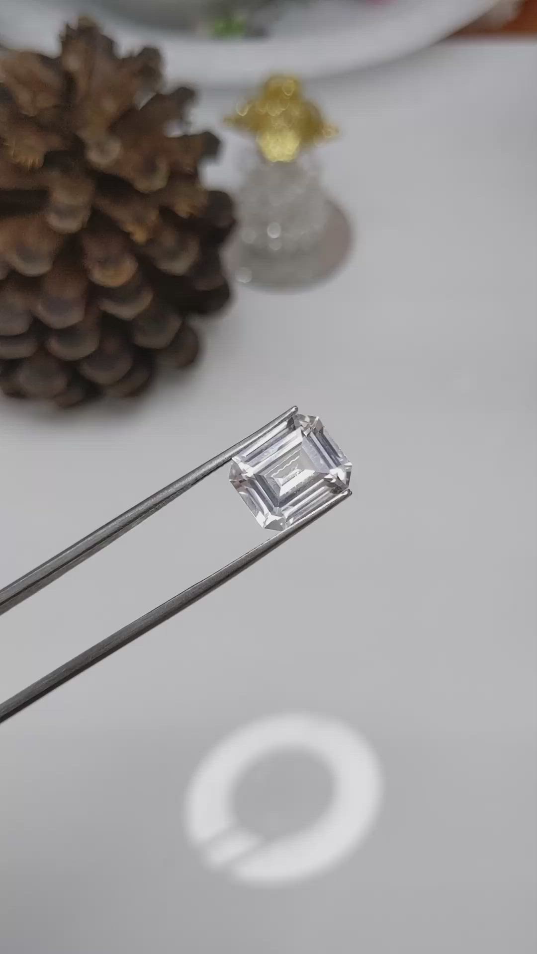 7.25 Ct. Zircon from Ceylon (Sri Lanka) Size Video