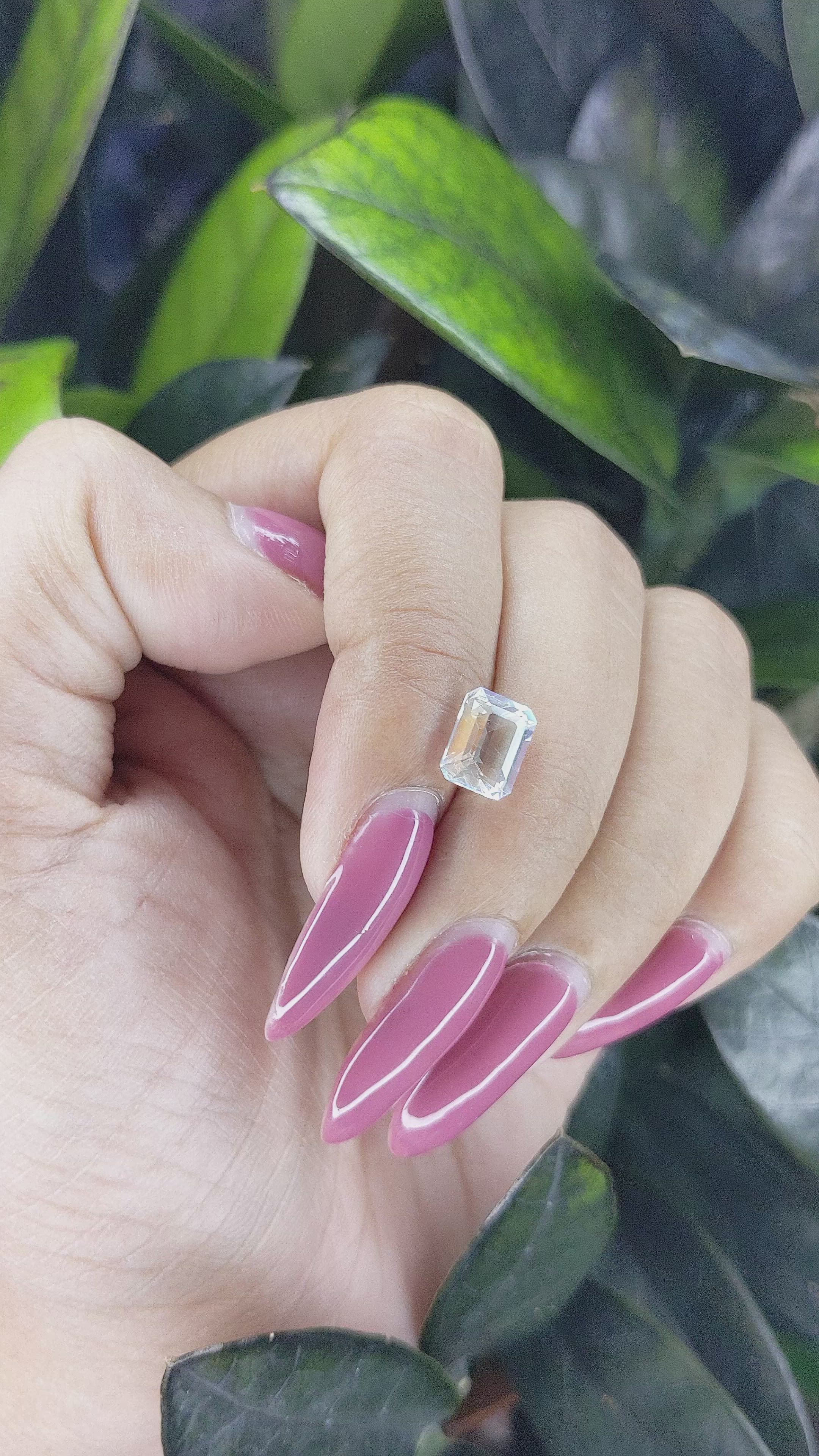 1.64 Ct. Moonstone from Madagascar Size Video