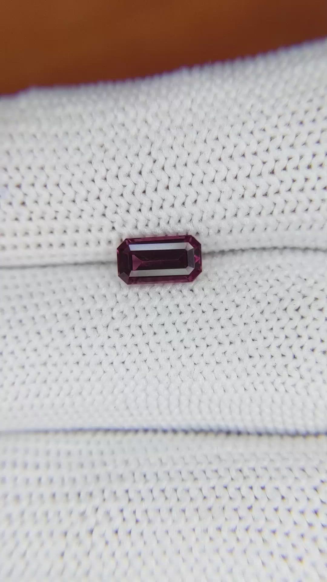 1.01 Ct. Purplish Pink Spinel from Ceylon (Sri Lanka) Size Video
