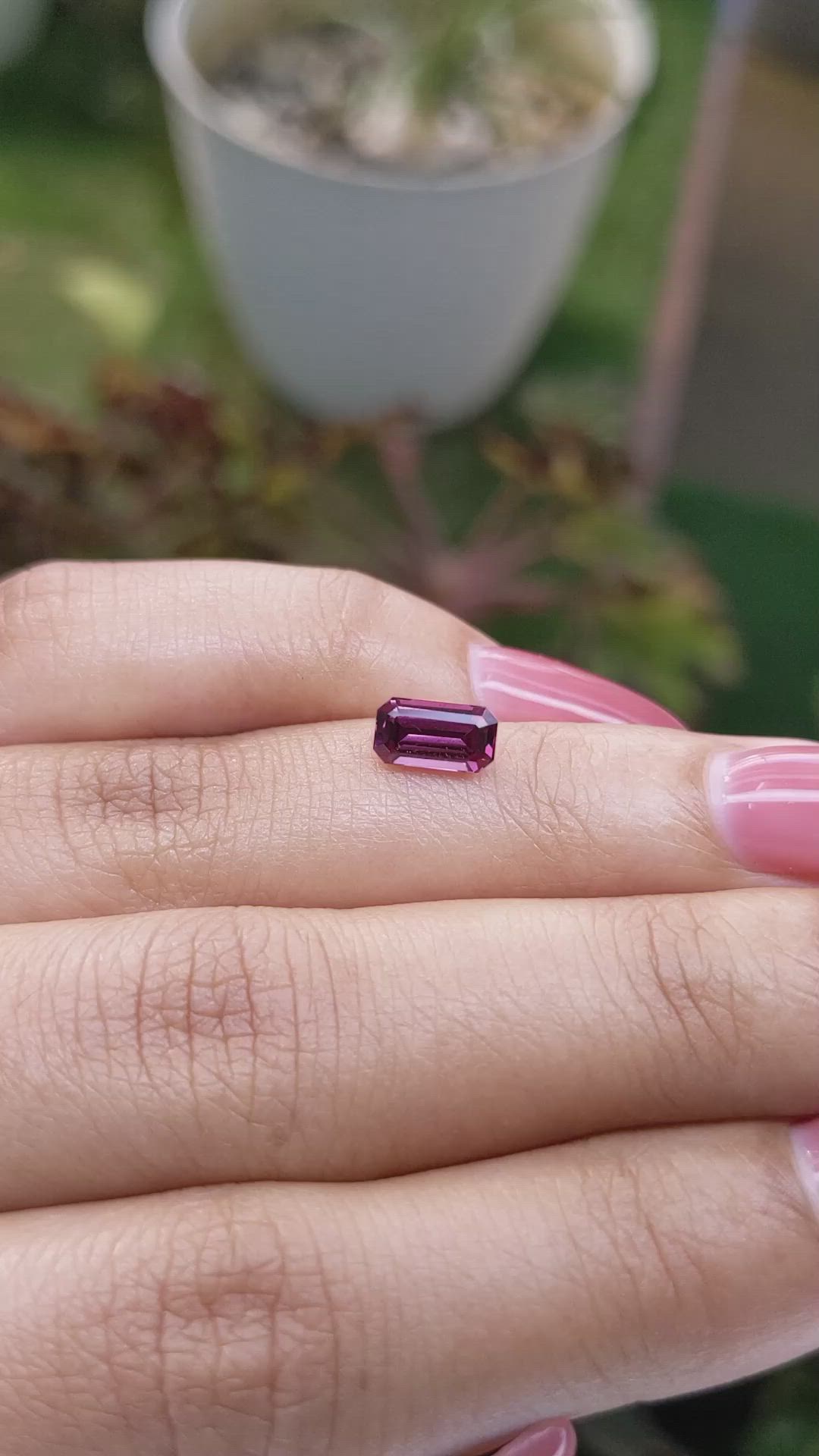 1.01 Ct. Garnet from Ceylon (Sri Lanka) Size Video