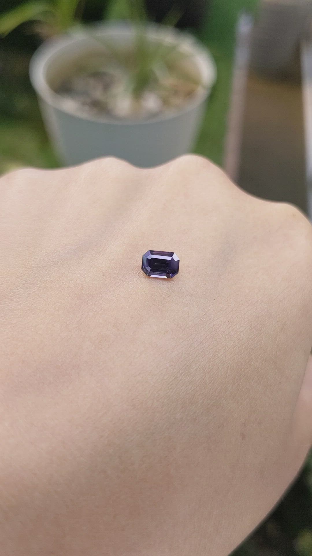0.83 Ct. Spinel from Ceylon (Sri Lanka) Size Video