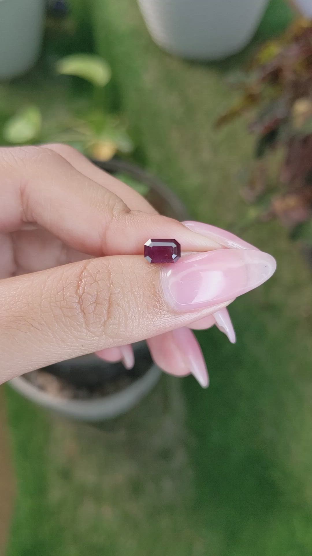 1.08 Ct. Garnet from Ceylon (Sri Lanka) Size Video