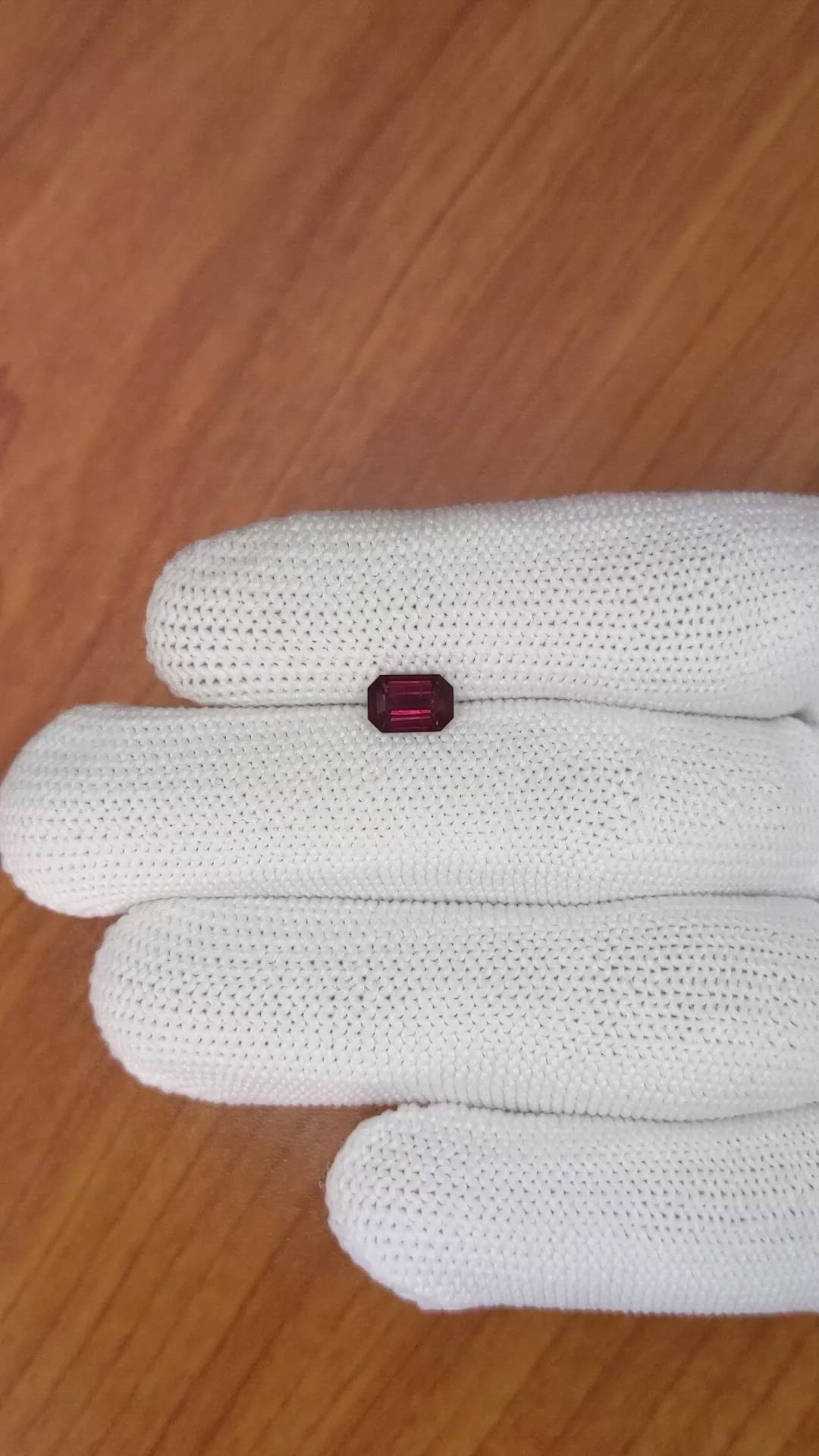 1.08 Ct. Garnet from Ceylon (Sri Lanka) Size Video