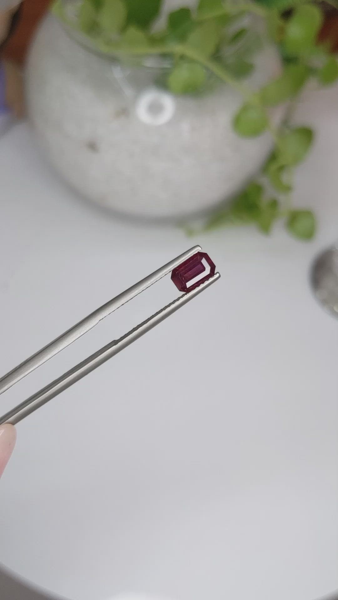 1.08 Ct. Garnet from Ceylon (Sri Lanka) Size Video
