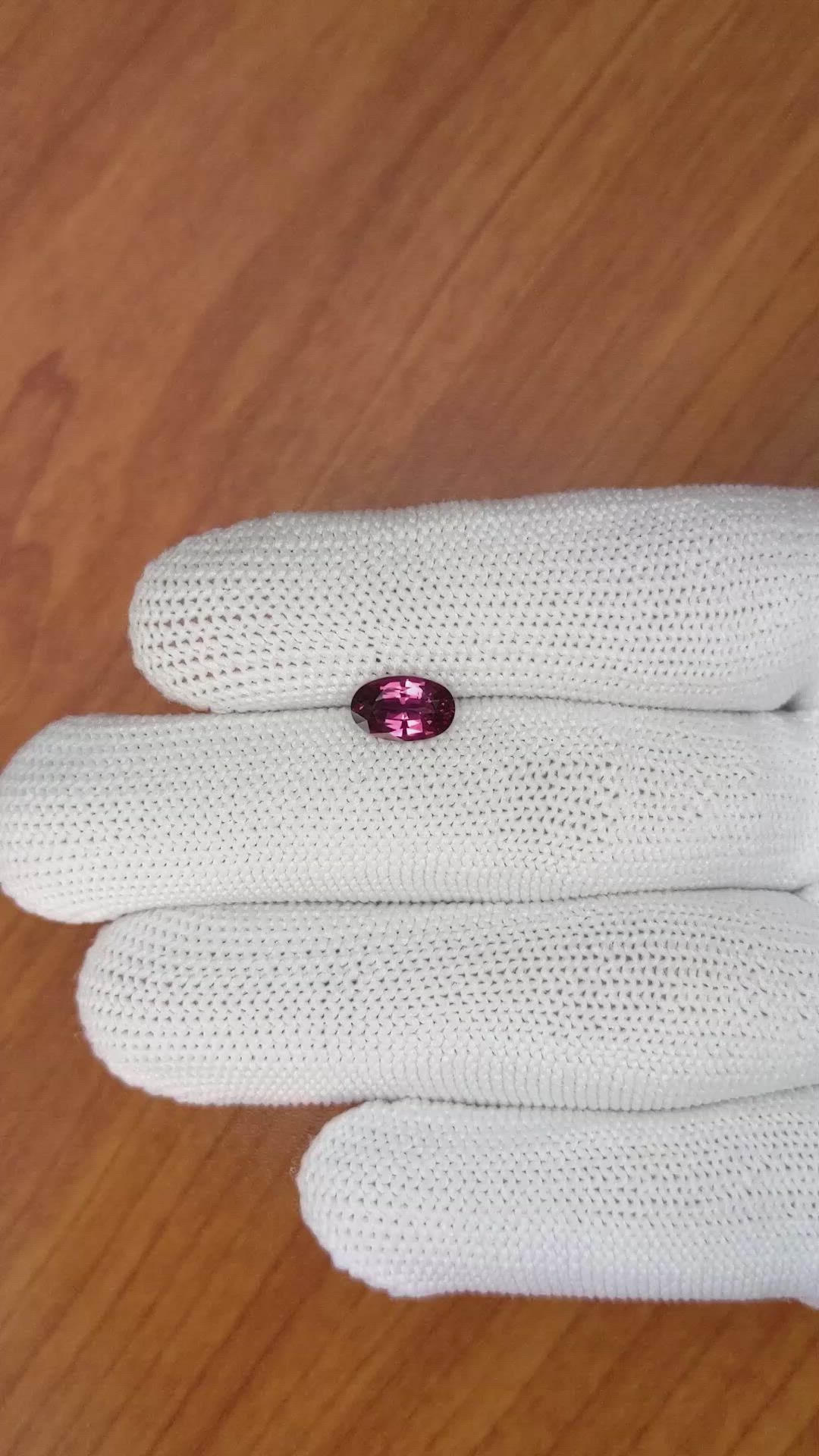 1.46 Ct. Garnet from Ceylon (Sri Lanka) Size Video