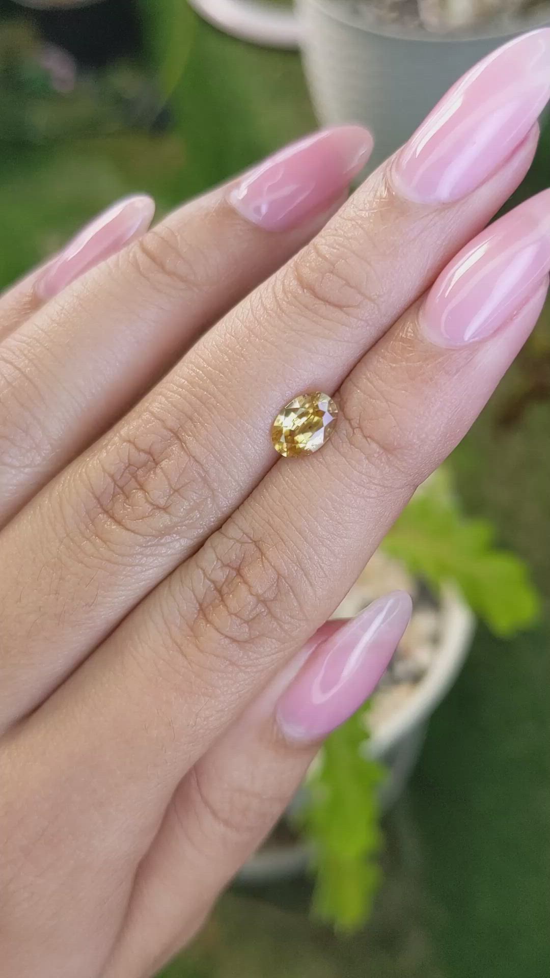 1.28 Ct. Zircon from Ceylon (Sri Lanka) Size Video