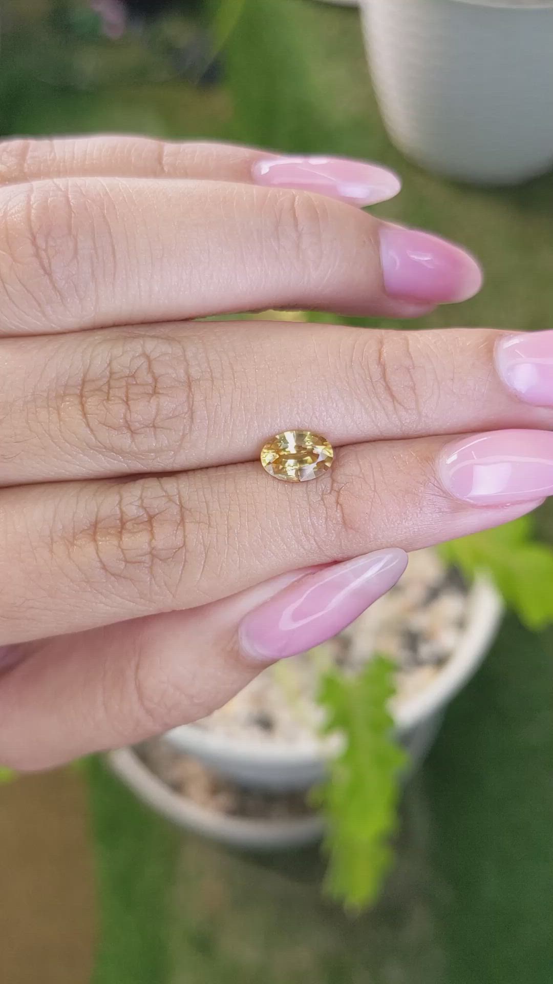 1.28 Ct. Zircon from Ceylon (Sri Lanka) Size Video