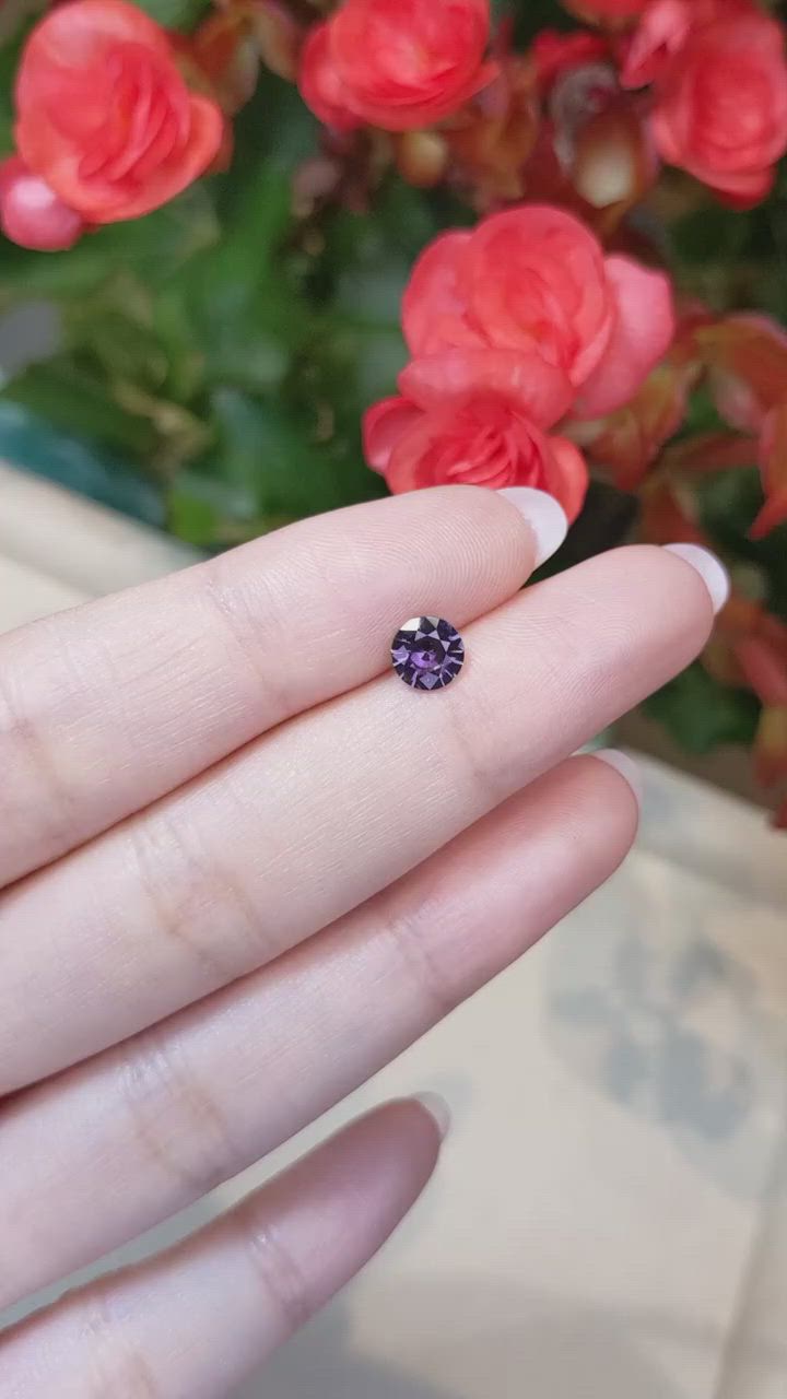 0.70 Ct. Spinel from Ceylon (Sri Lanka) Size Video