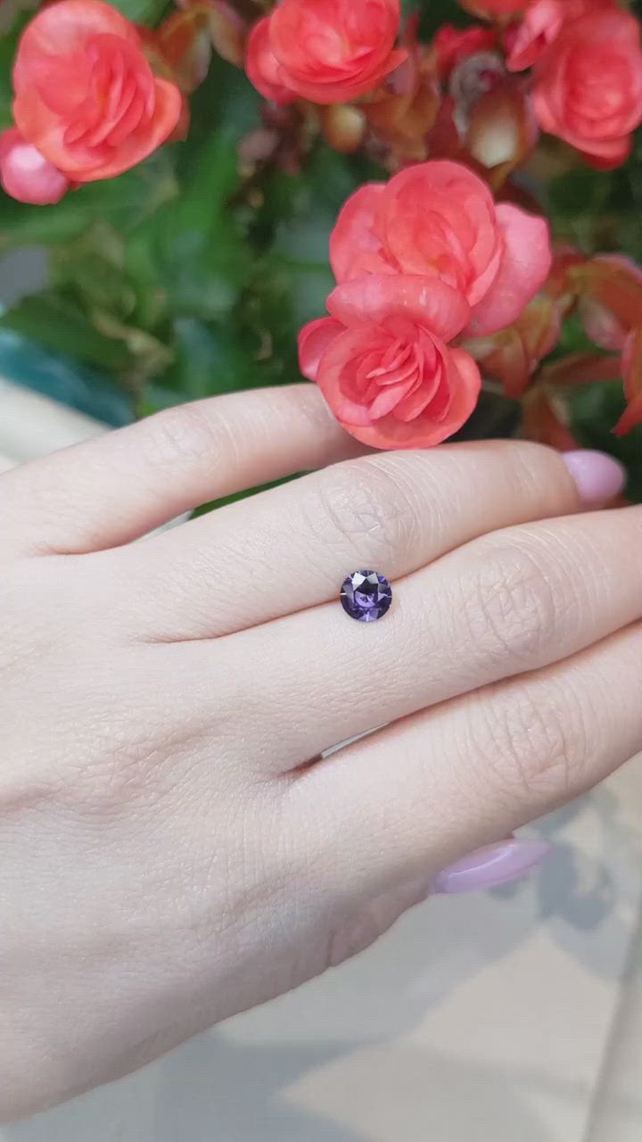 0.70 Ct. Spinel from Ceylon (Sri Lanka) Size Video