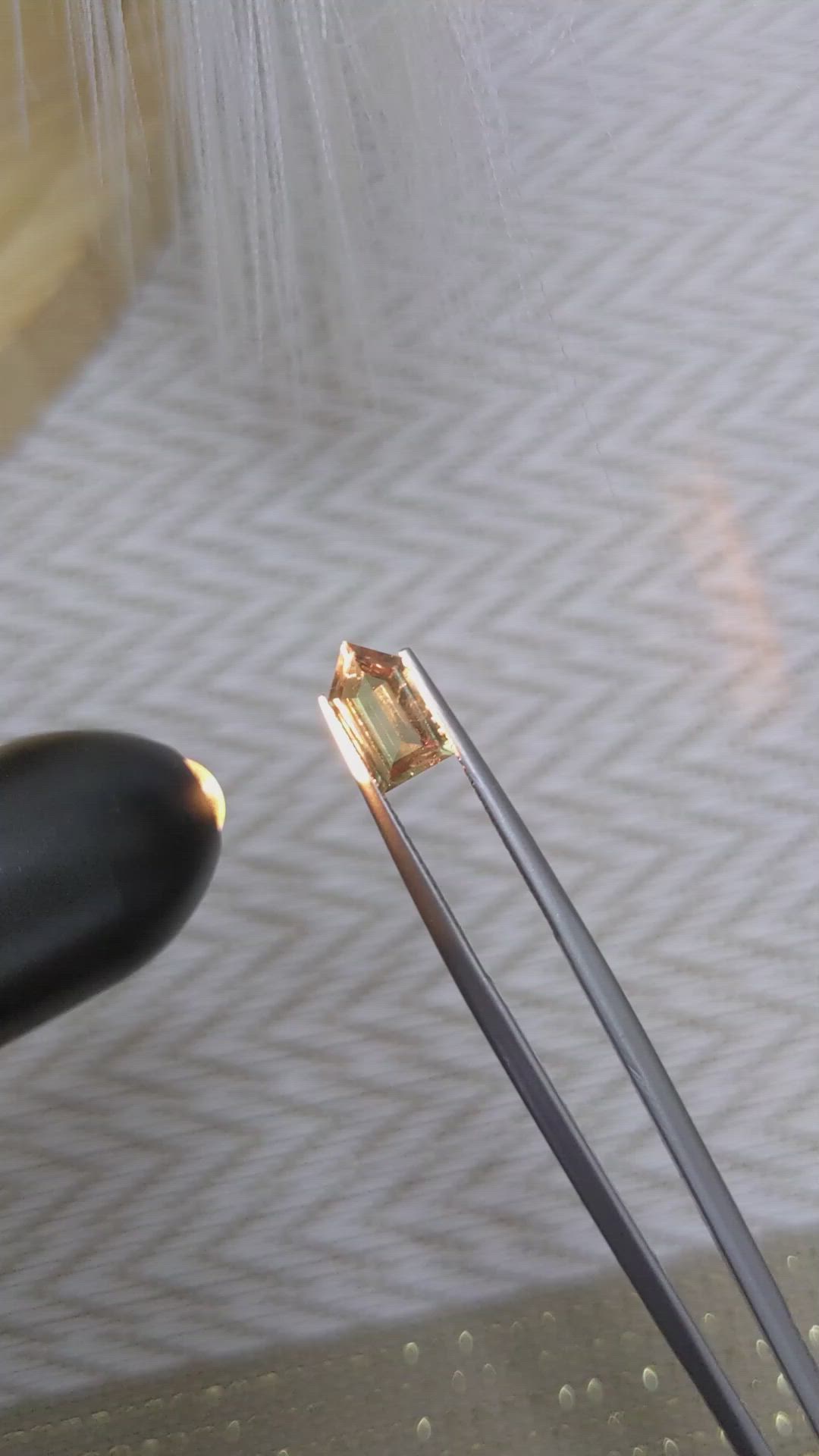 1.05 Ct. Alexandrite from Ceylon (Sri Lanka) Size Video