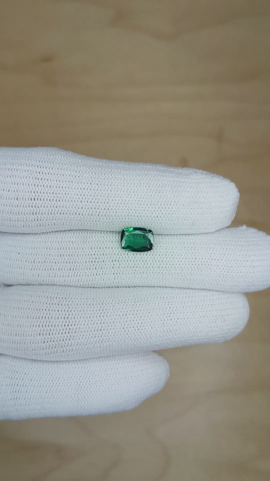 0.92 Ct. Alexandrite from Brazil Size Video