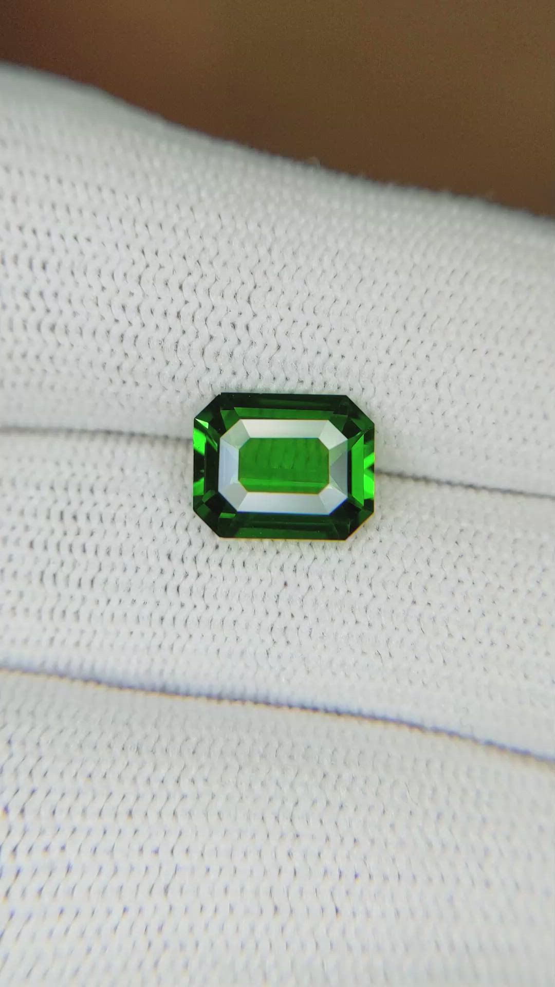 2.55 Ct. Tsavorite Garnet from Madagascar Size Video