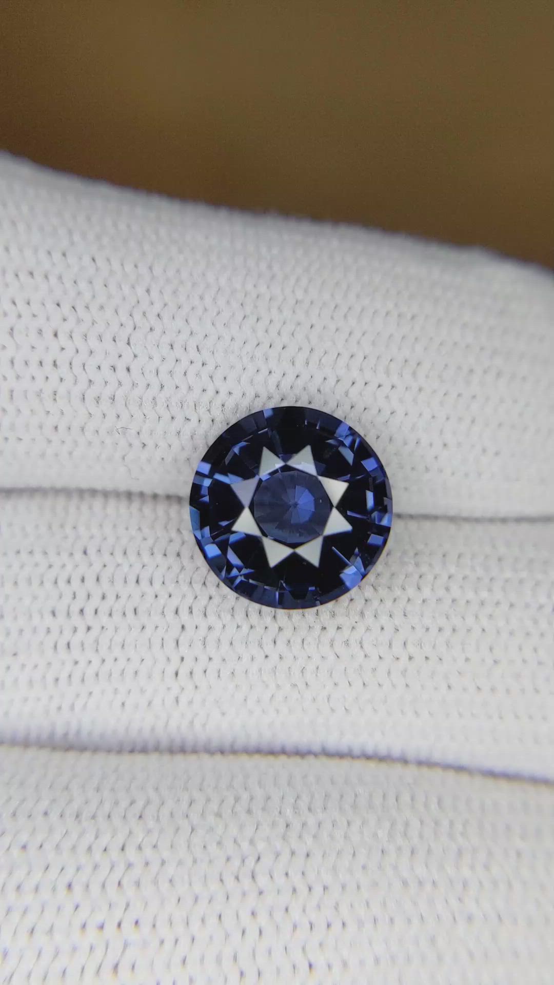 4.13 Ct. Spinel from Ceylon (Sri Lanka) Size Video