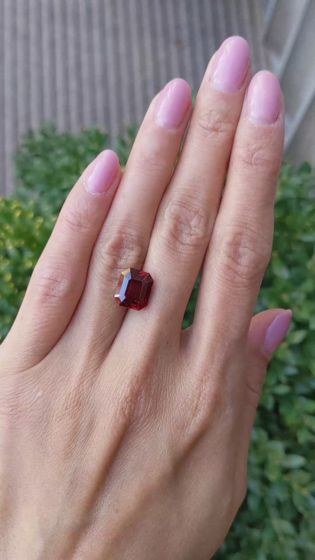 6.73 Ct. Spessartite Garnet from Ceylon (Sri Lanka) Size Video