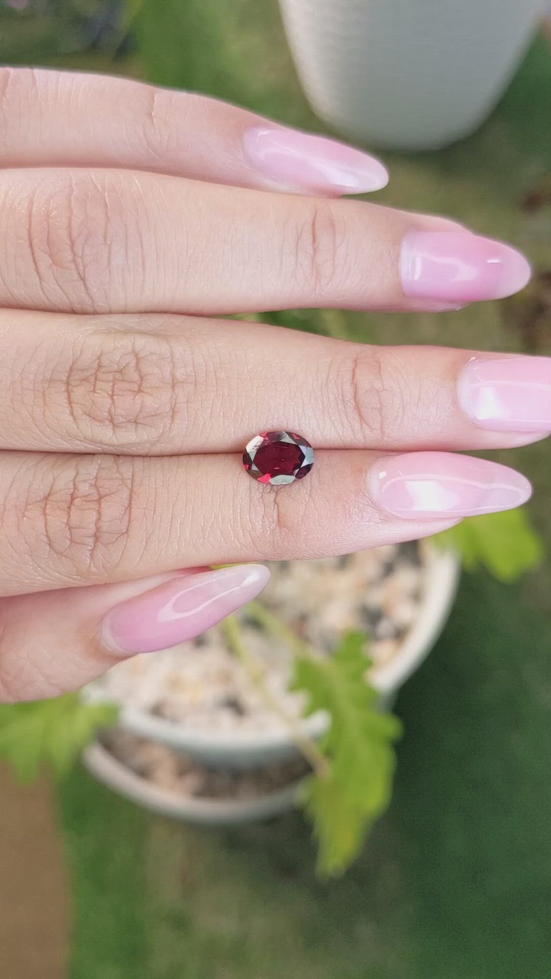 1.30 Ct. Rhodolite Garnet from Ceylon (Sri Lanka) Size Video