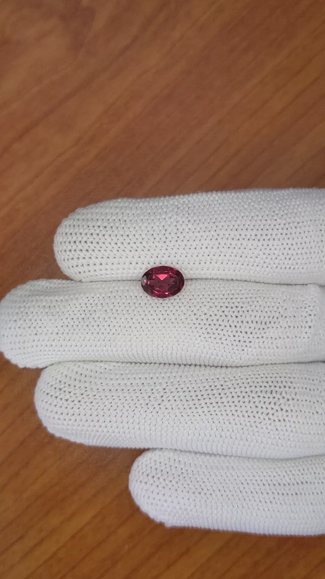 1.31 Ct. Rhodolite Garnet from Ceylon (Sri Lanka) Size Video