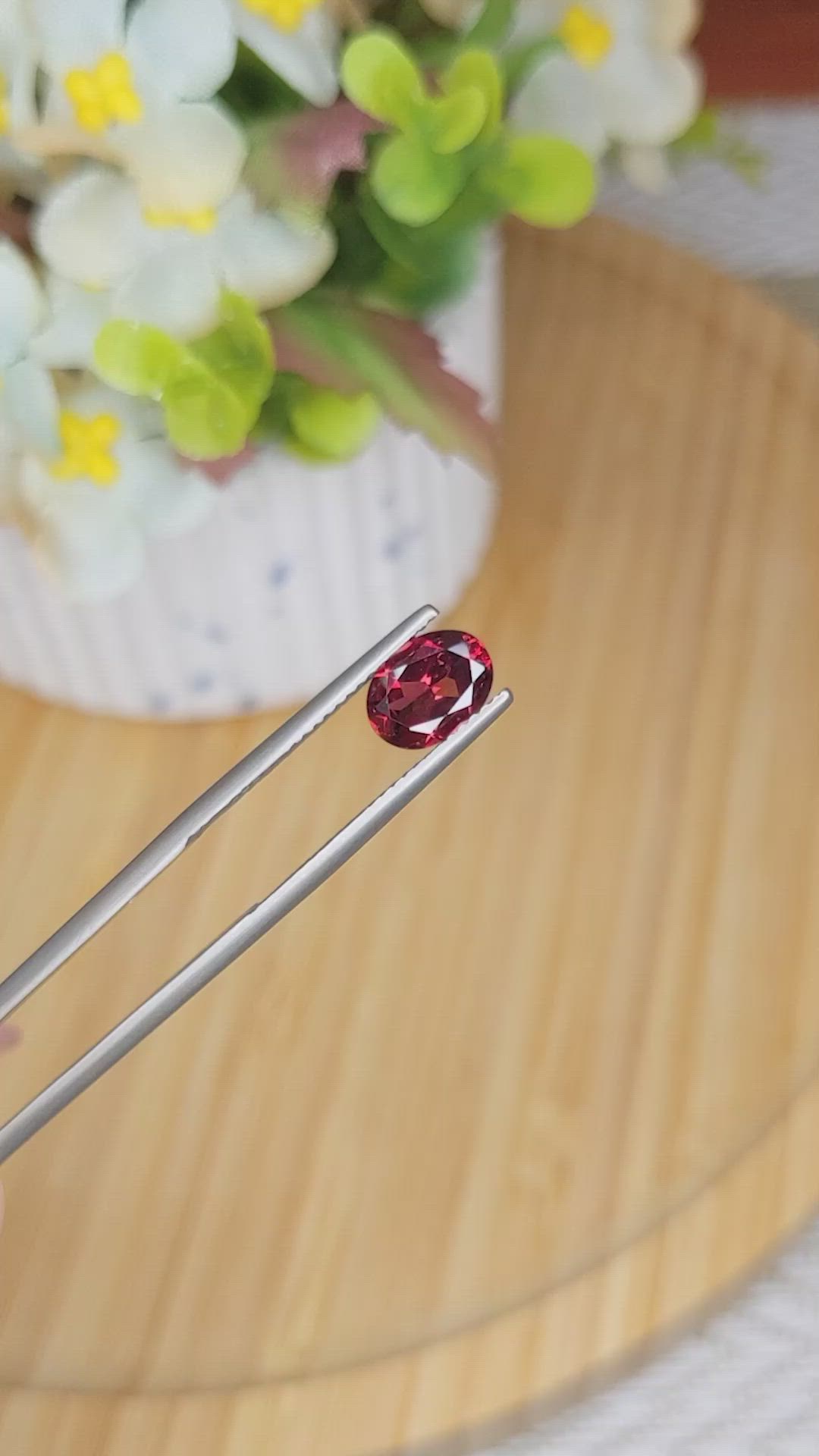 1.36 Ct. Rhodolite Garnet from Ceylon (Sri Lanka) Size Video