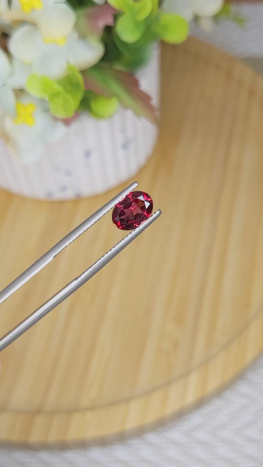 1.44 Ct. Rhodolite Garnet from Ceylon (Sri Lanka) Size Video