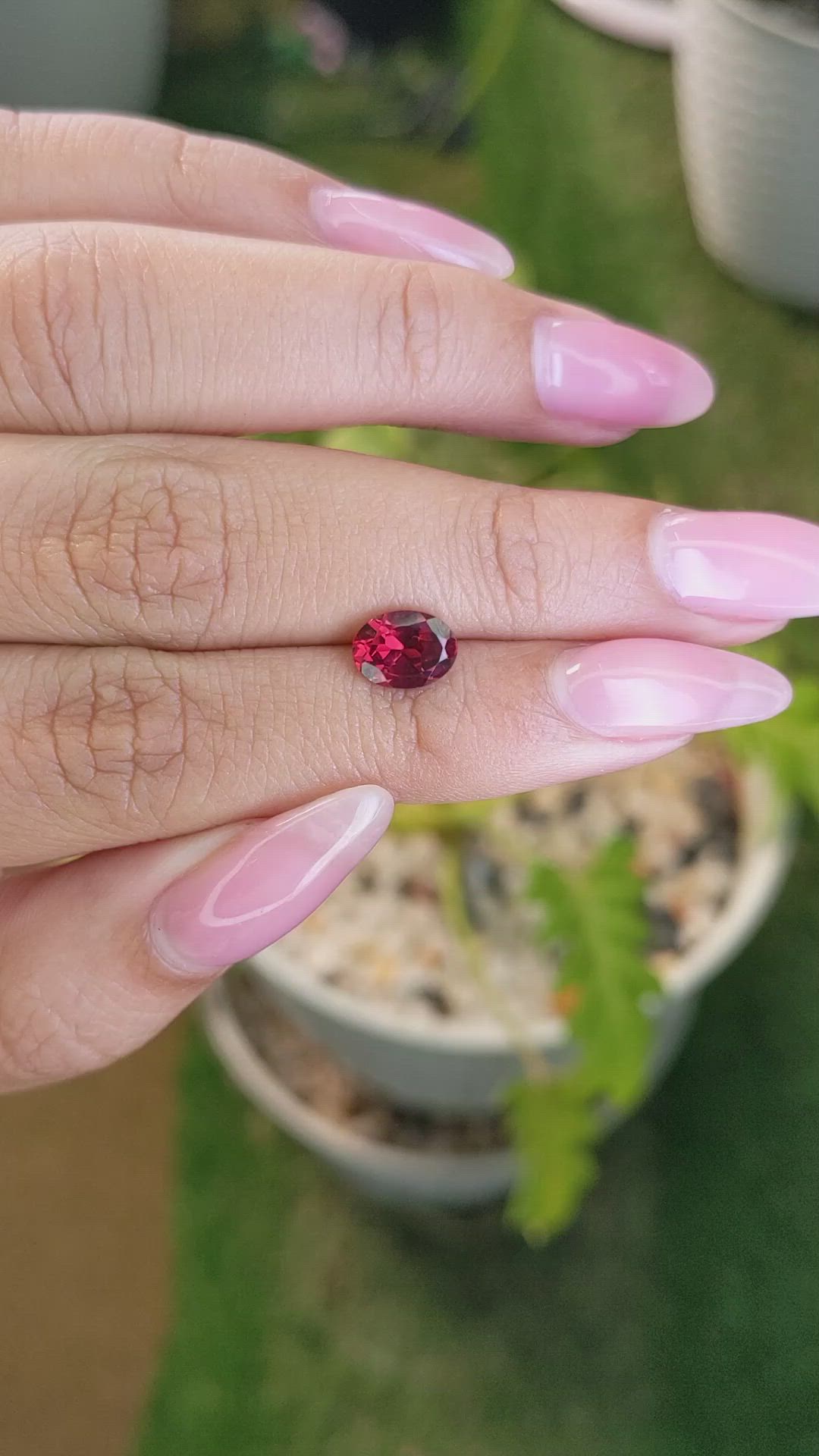 1.40 Ct. Rhodolite Garnet from Ceylon (Sri Lanka) Size Video
