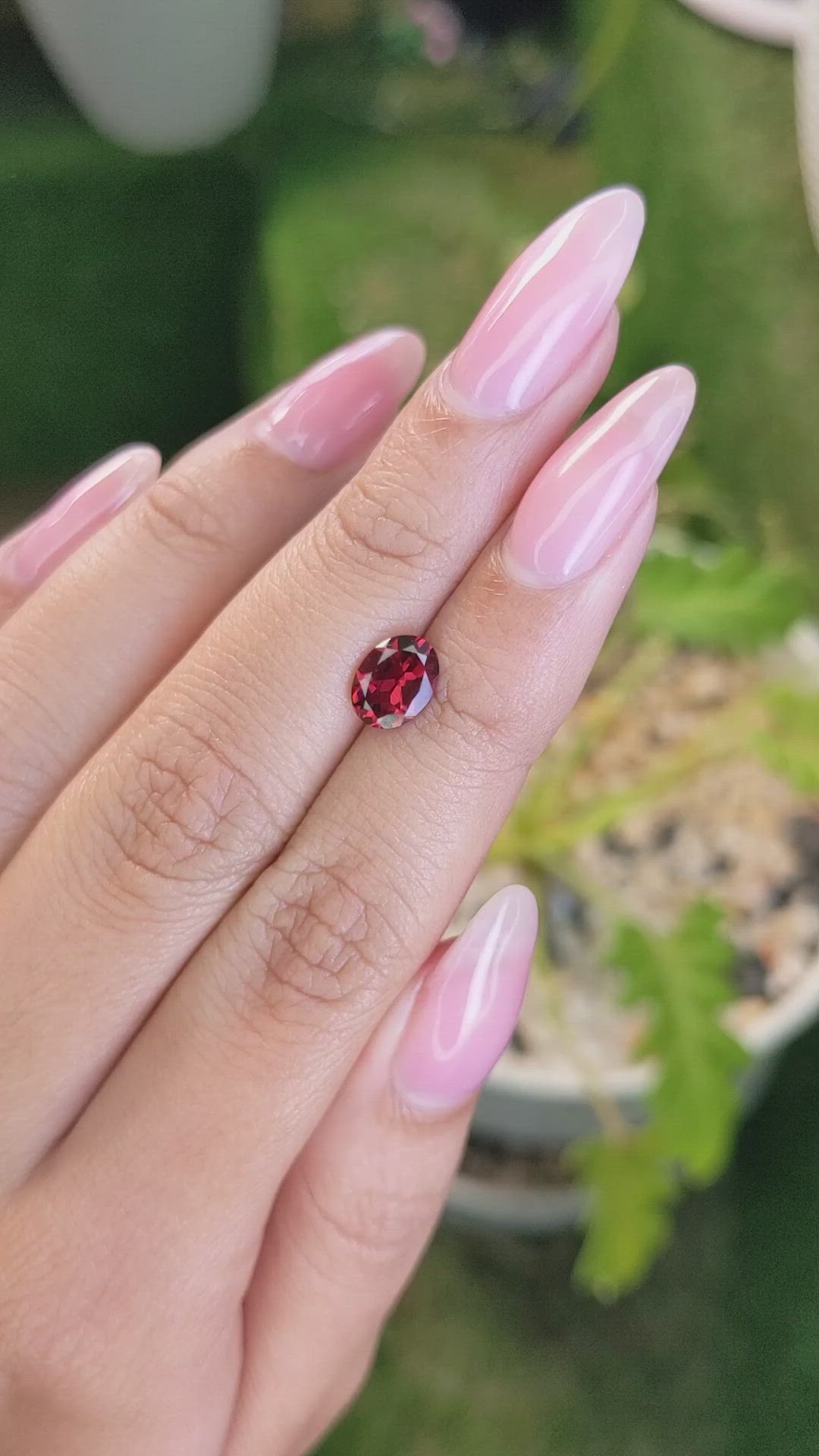 1.40 Ct. Rhodolite Garnet from Ceylon (Sri Lanka) Size Video