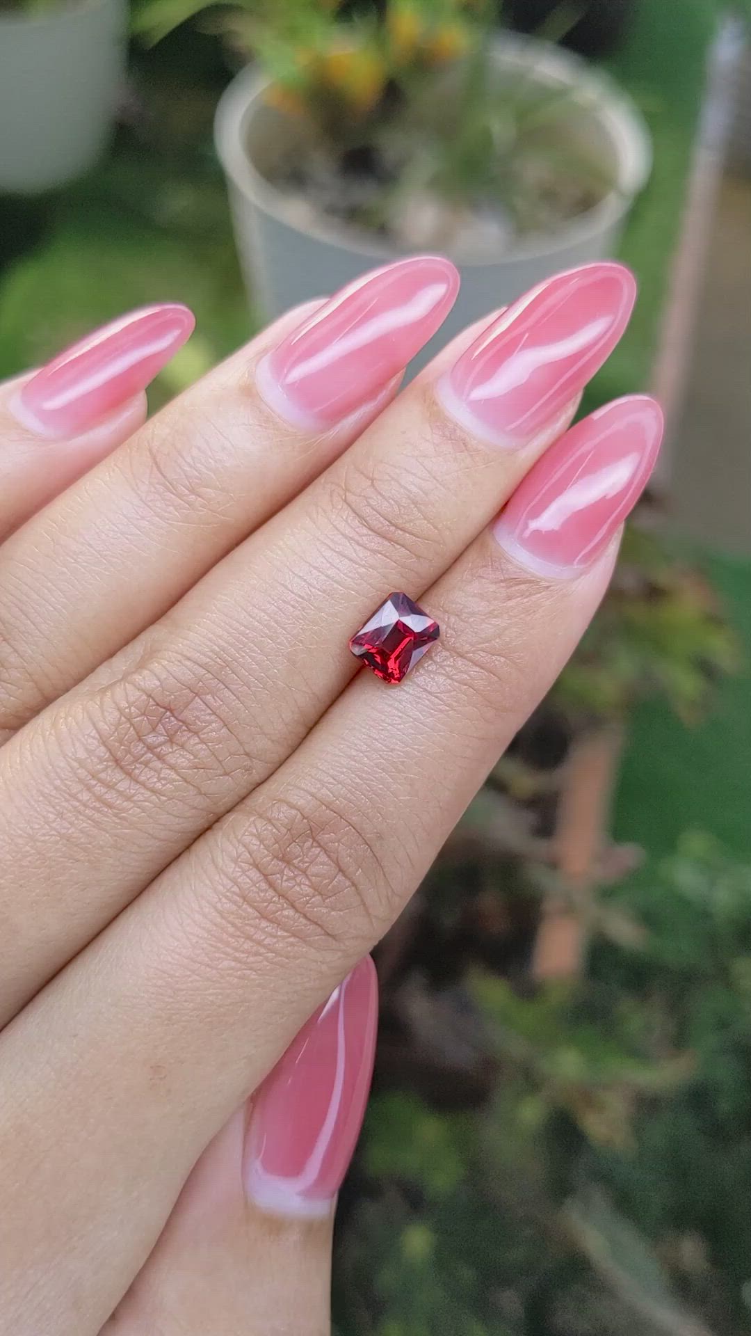 1.44 Ct. Rhodolite Garnet from Ceylon (Sri Lanka) Size Video