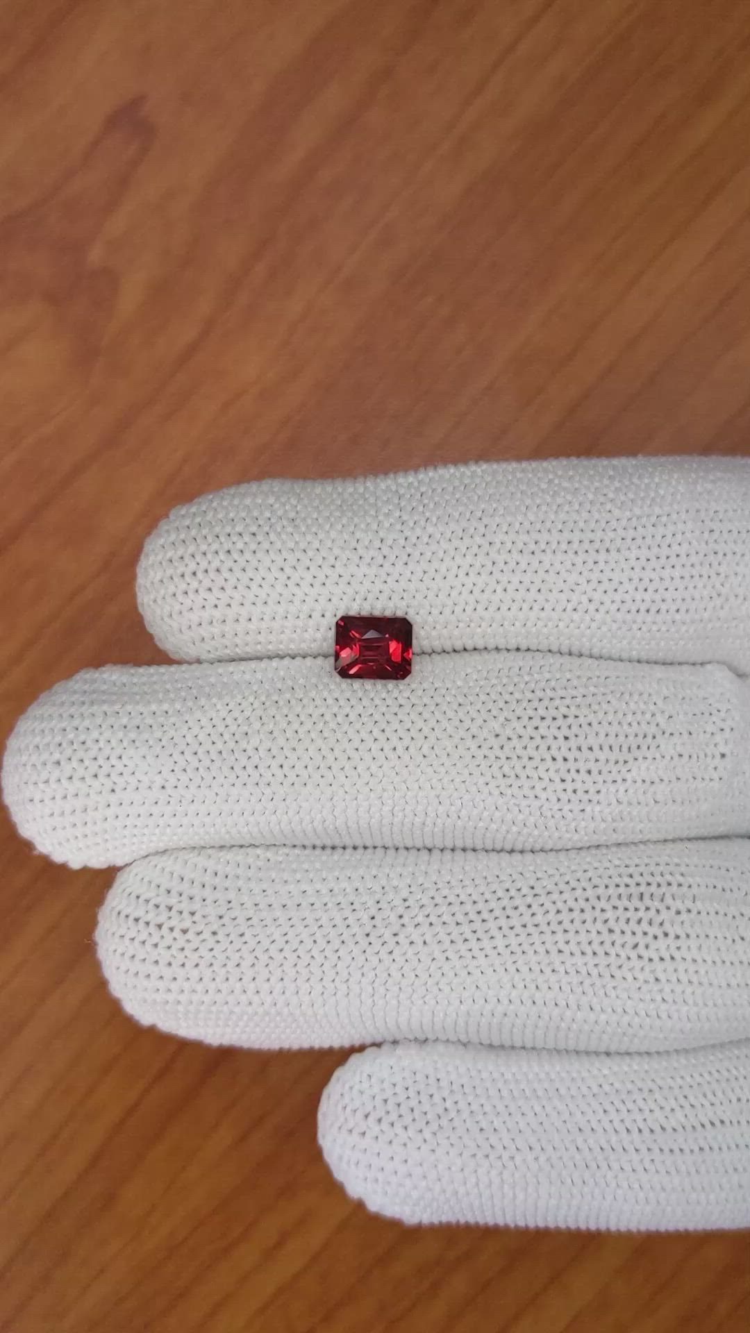 1.44 Ct. Rhodolite Garnet from Ceylon (Sri Lanka) Size Video