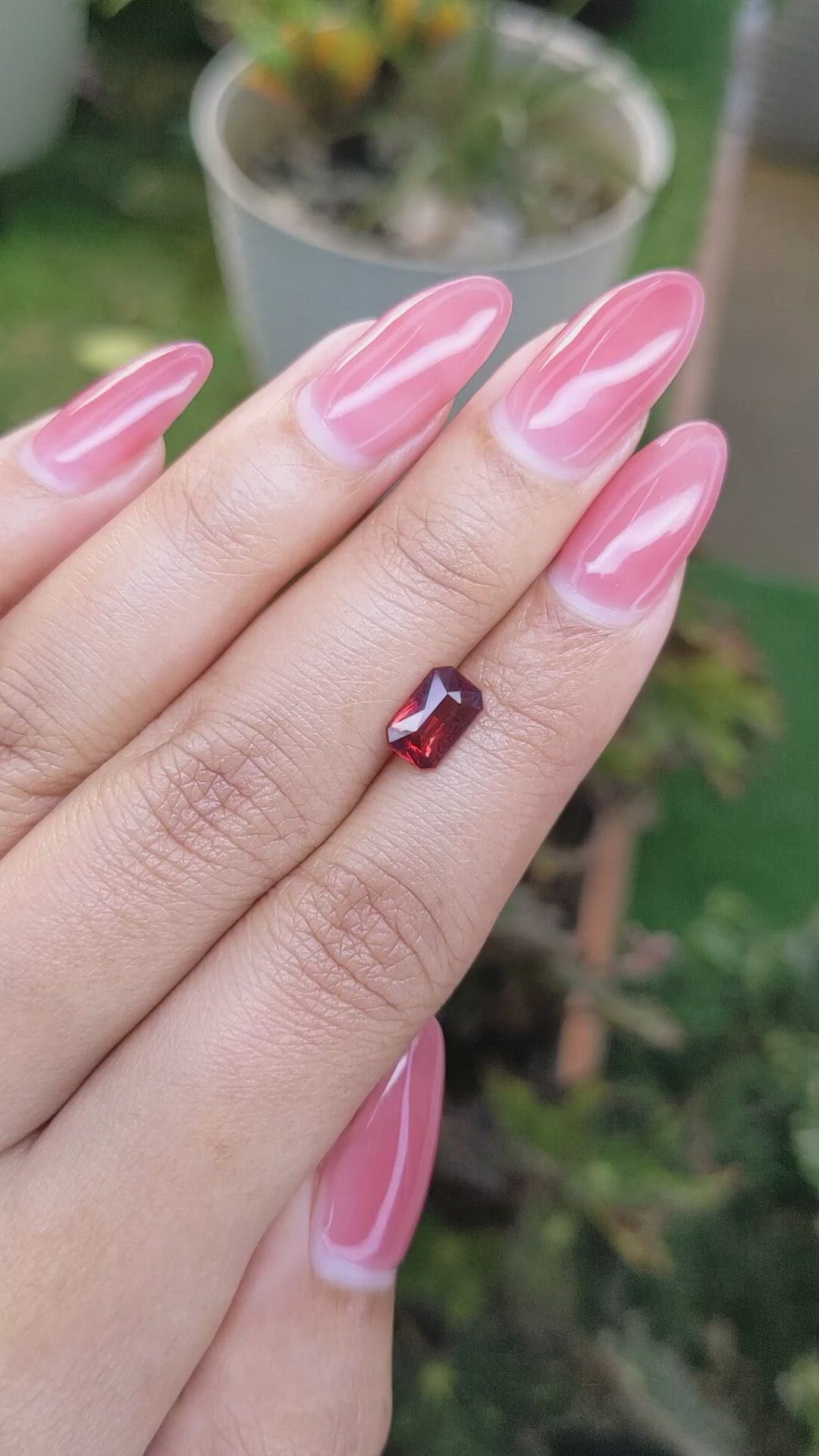 1.39 Ct. Rhodolite Garnet from Ceylon (Sri Lanka) Size Video