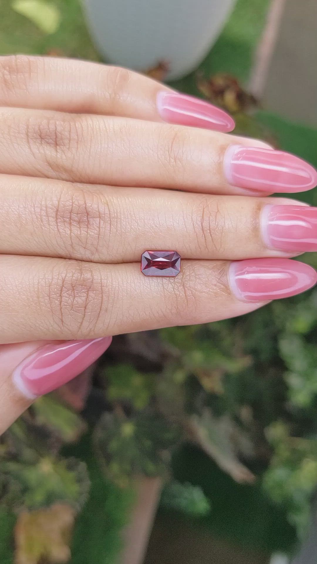 1.39 Ct. Rhodolite Garnet from Ceylon (Sri Lanka) Size Video