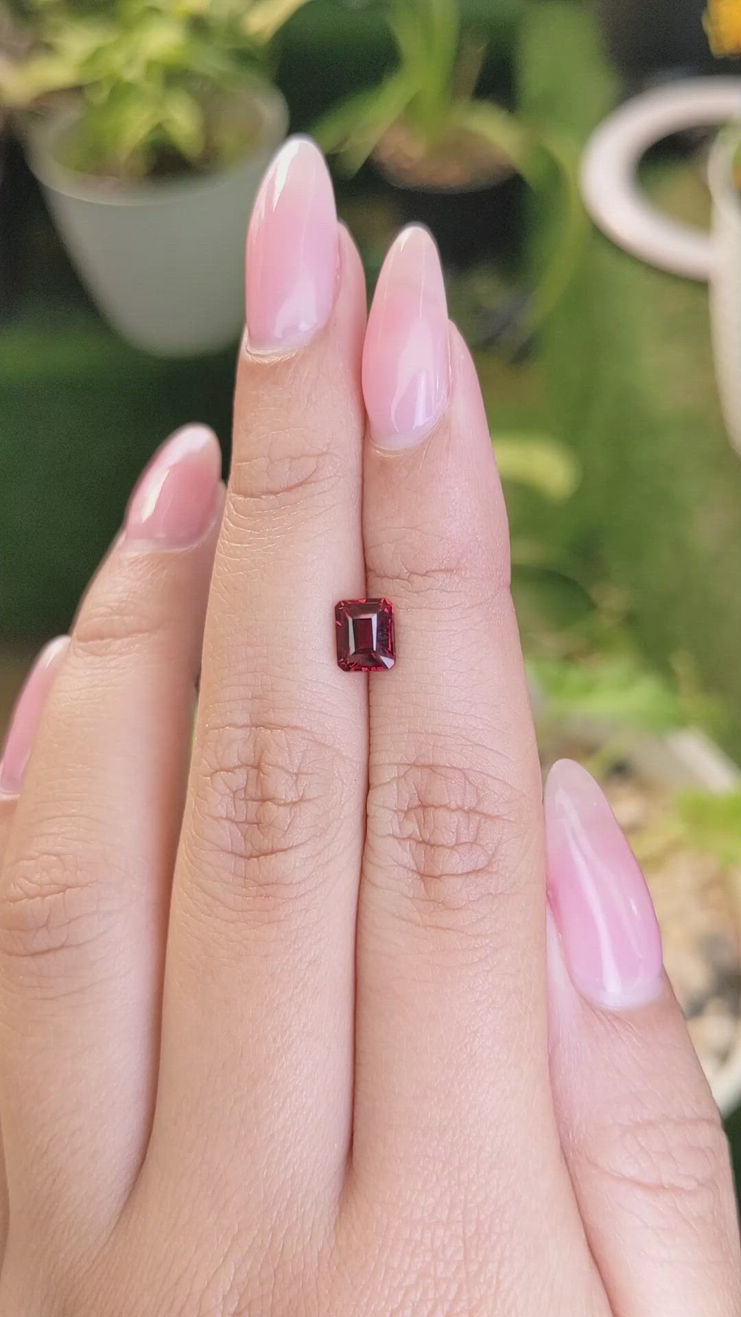 1.28 Ct. Rhodolite Garnet from Ceylon (Sri Lanka) Size Video