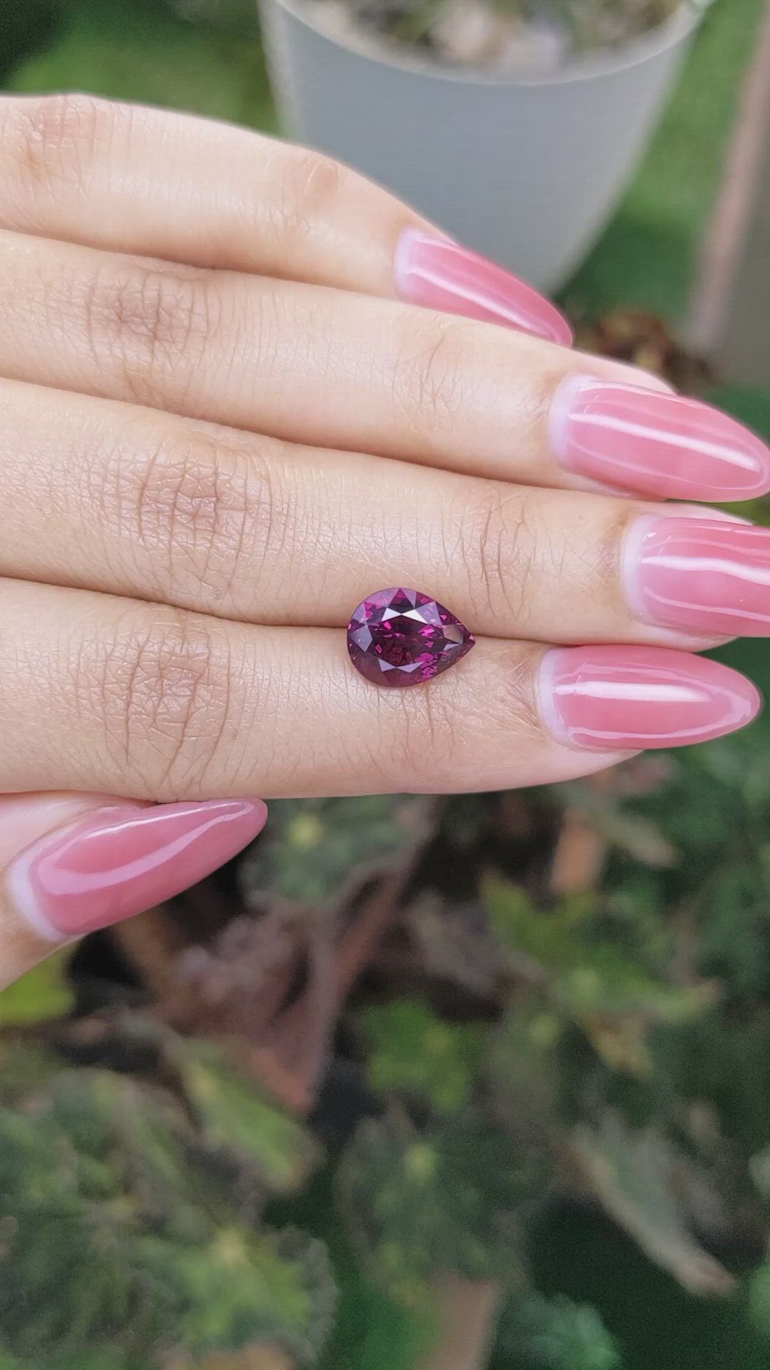 3.59 Ct. Garnet from Ceylon (Sri Lanka) Size Video