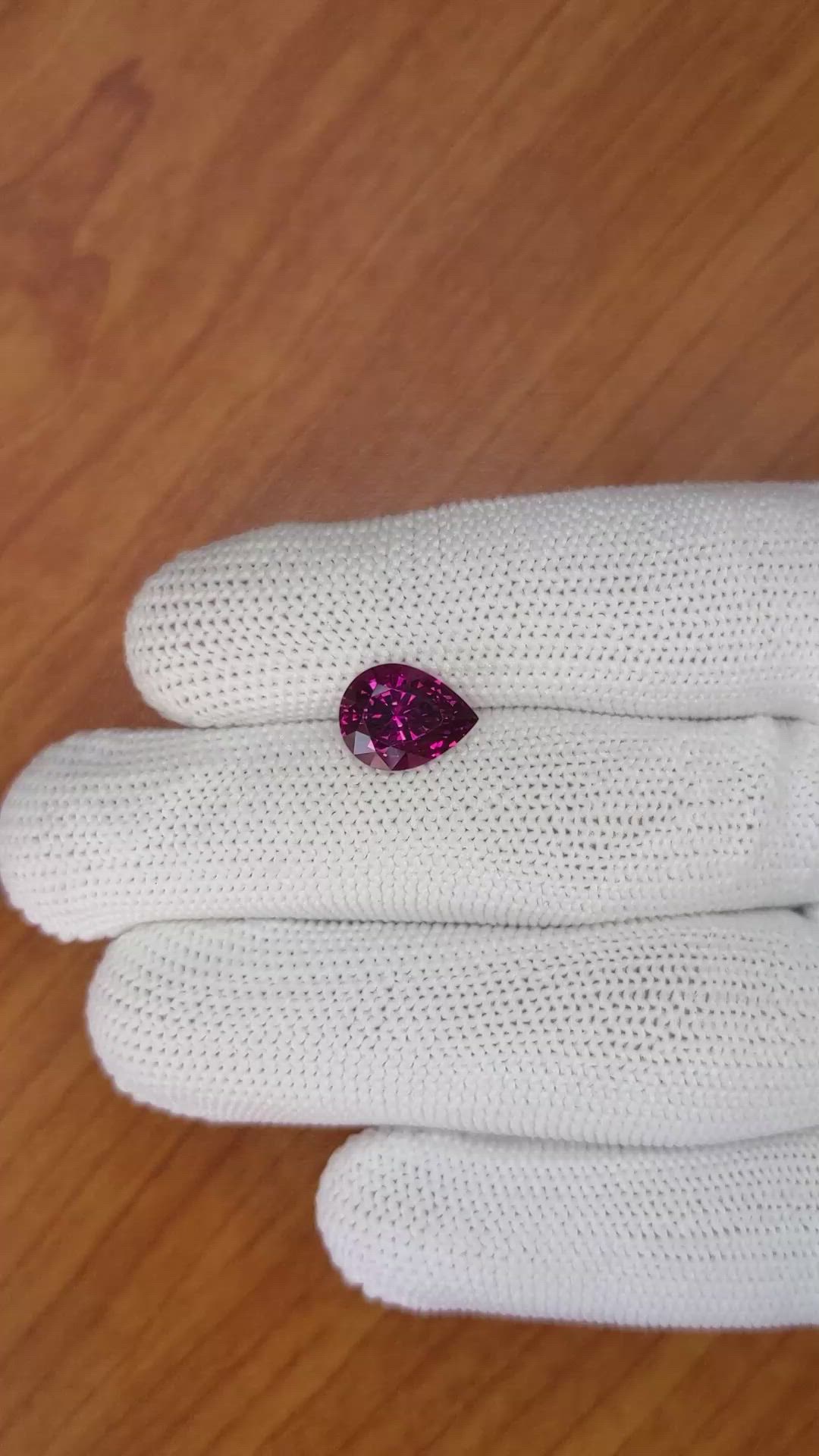 3.59 Ct. Garnet from Ceylon (Sri Lanka) Size Video