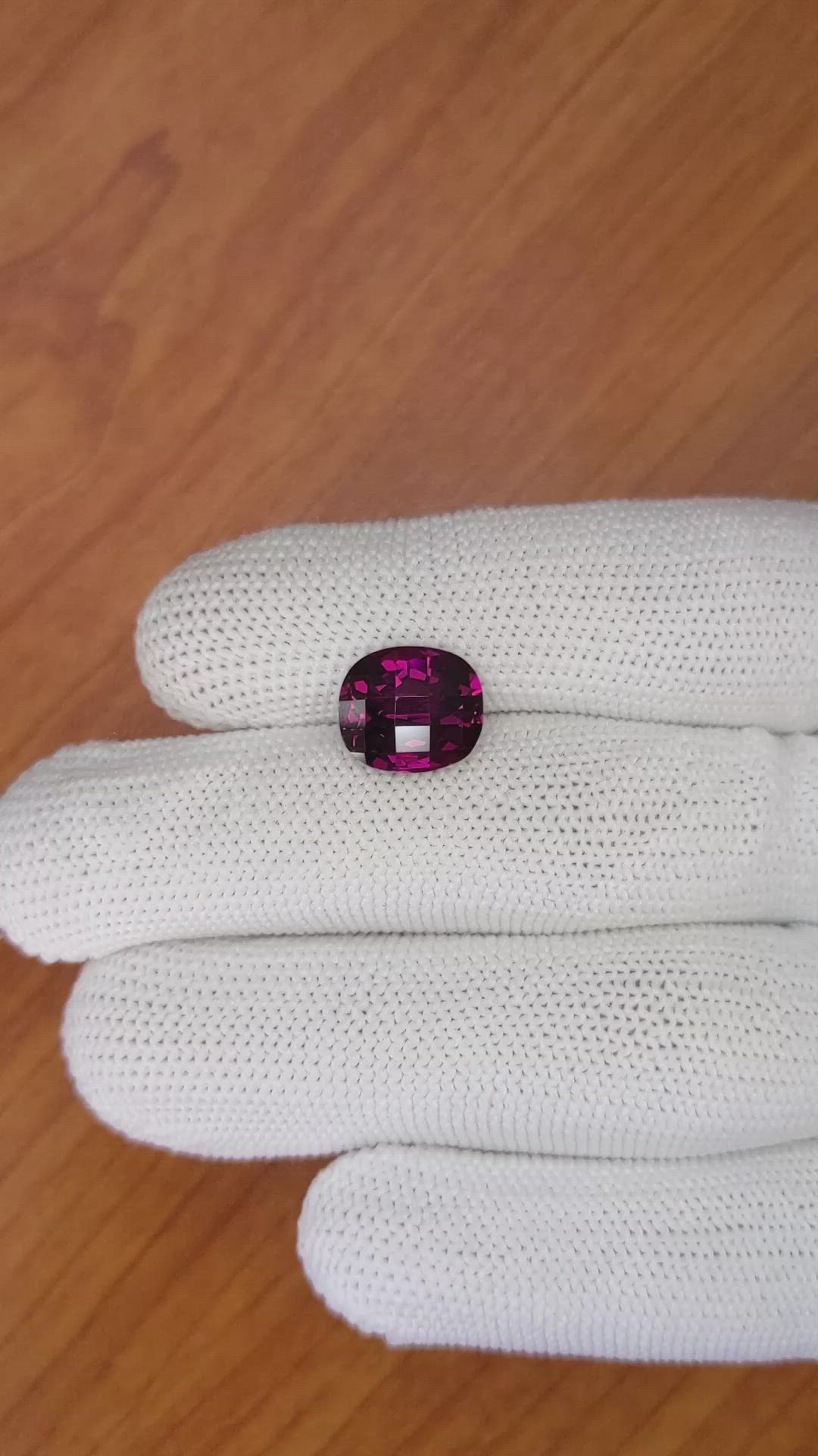 6.22 Ct. Garnet from Ceylon (Sri Lanka) Size Video