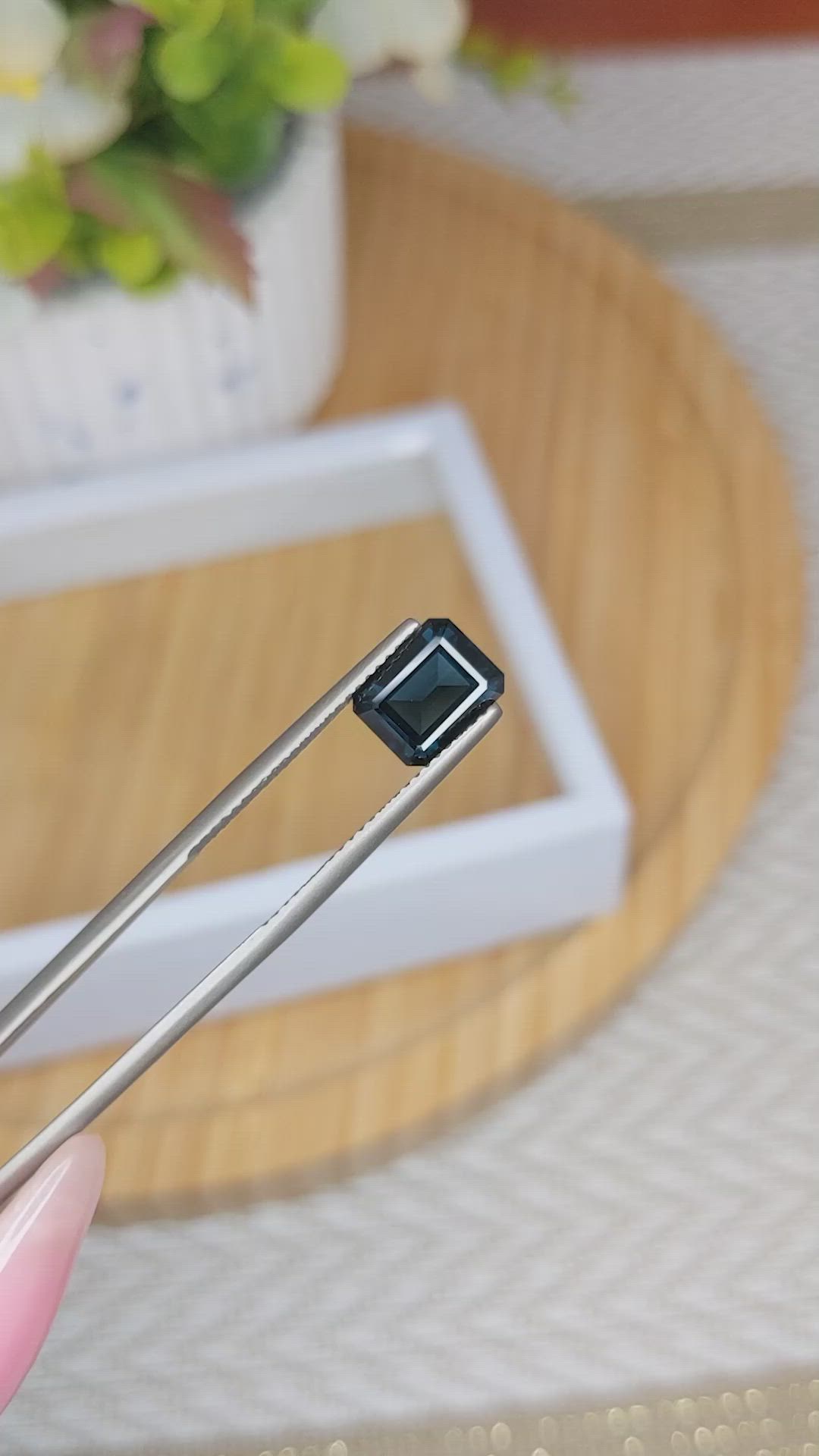 2.43 Ct. Spinel from Ceylon (Sri Lanka) Size Video