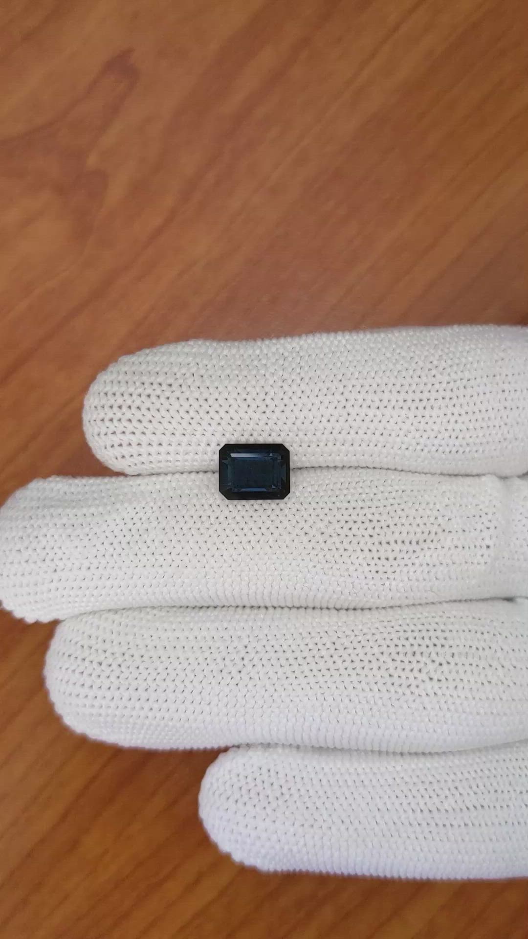 2.43 Ct. Spinel from Ceylon (Sri Lanka) Size Video