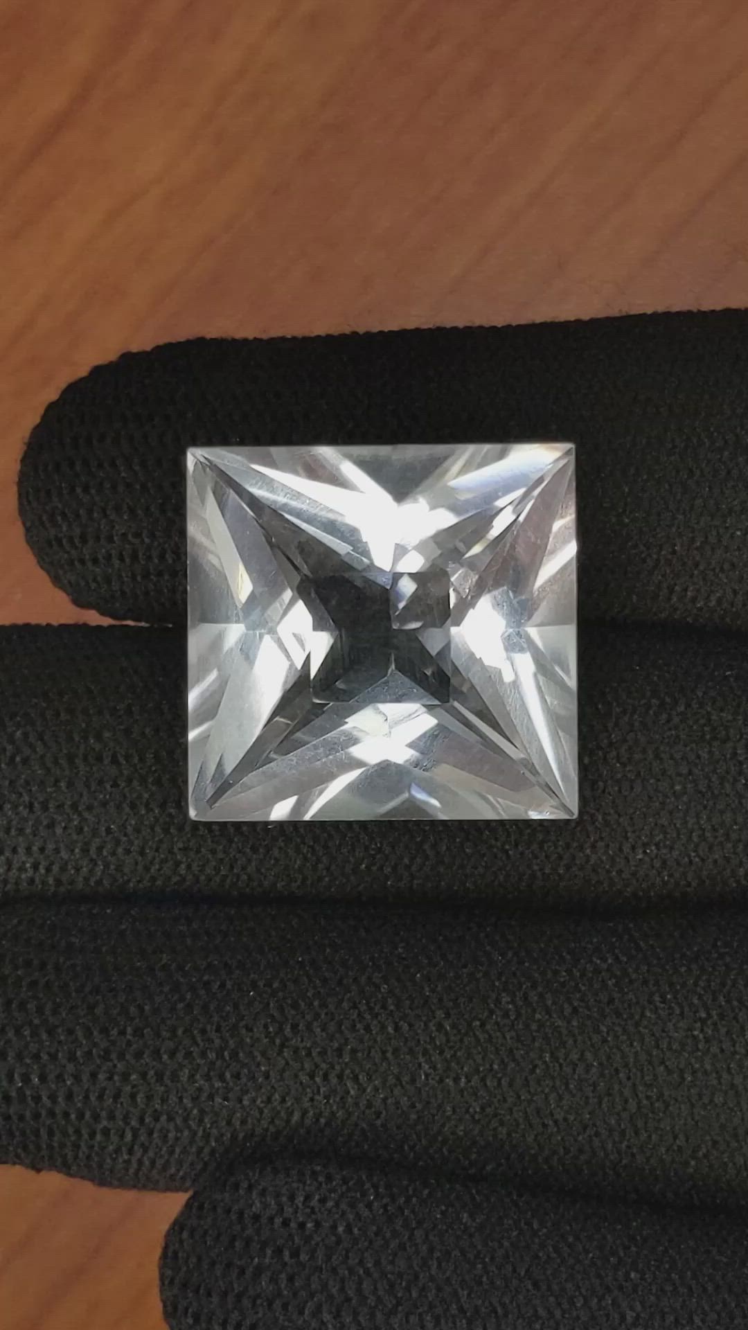 34.99 Ct. Quartz from Brazil Size Video