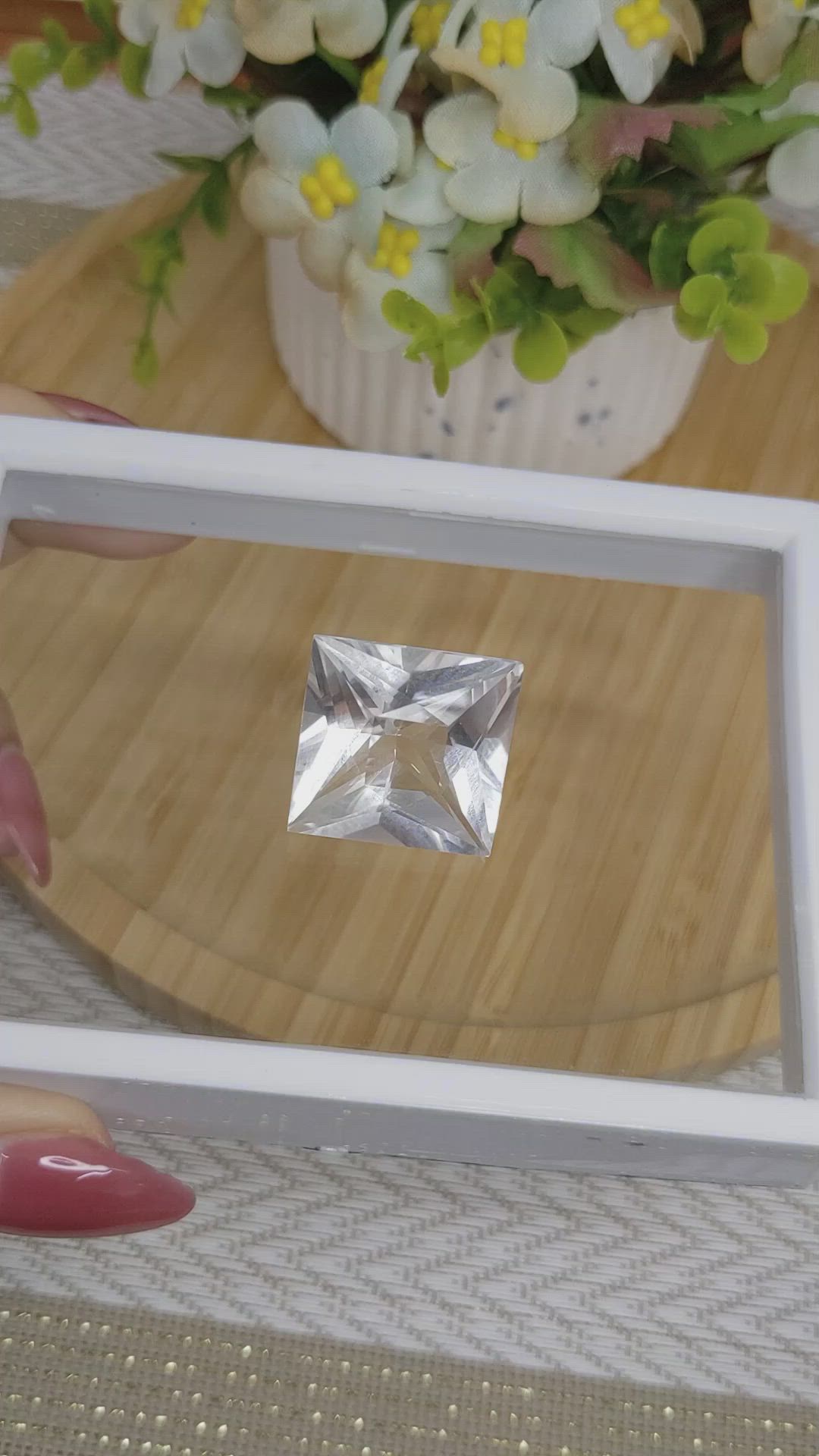 34.99 Ct. Quartz from Brazil Size Video