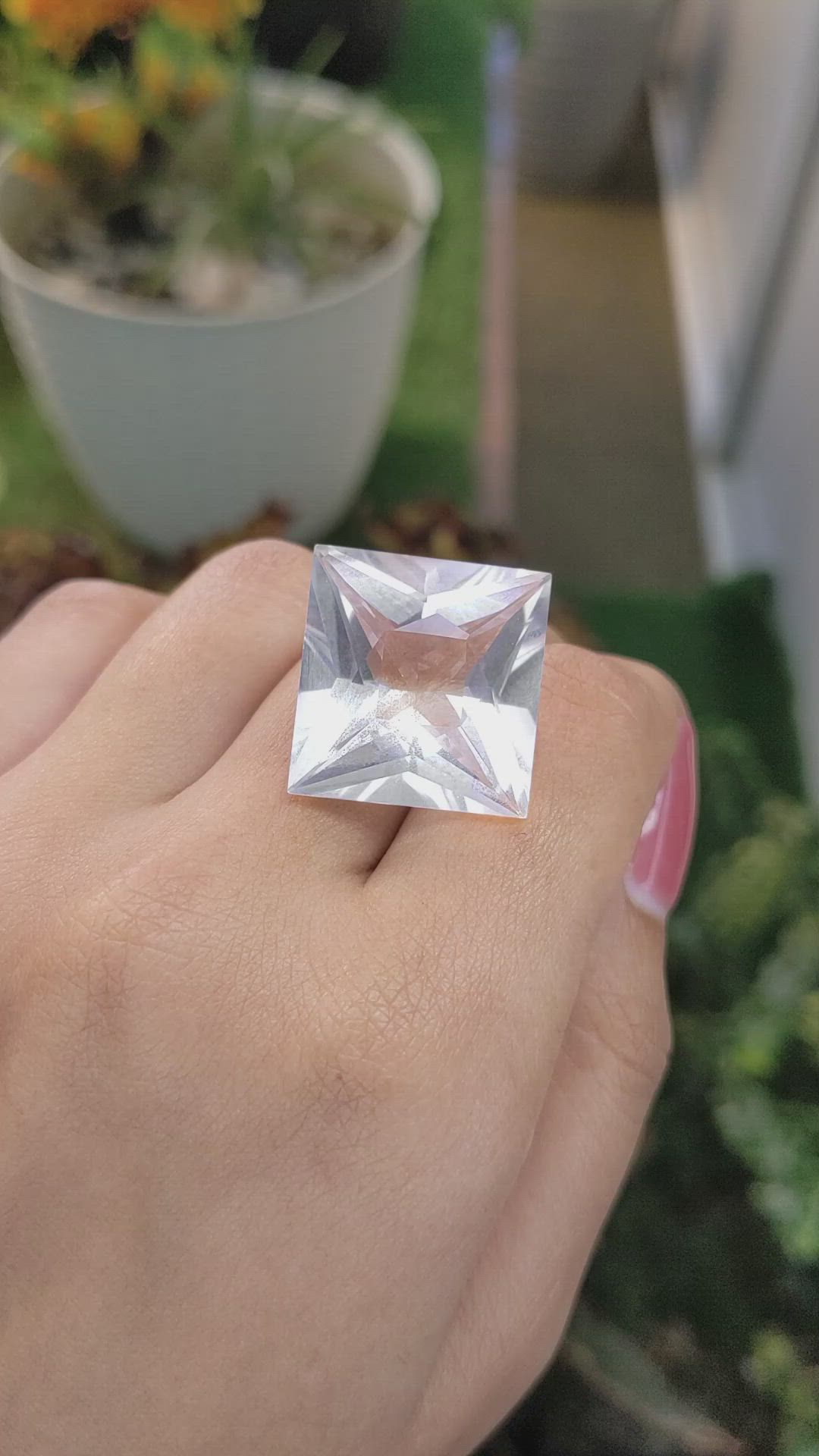 34.99 Ct. Quartz from Brazil Size Video