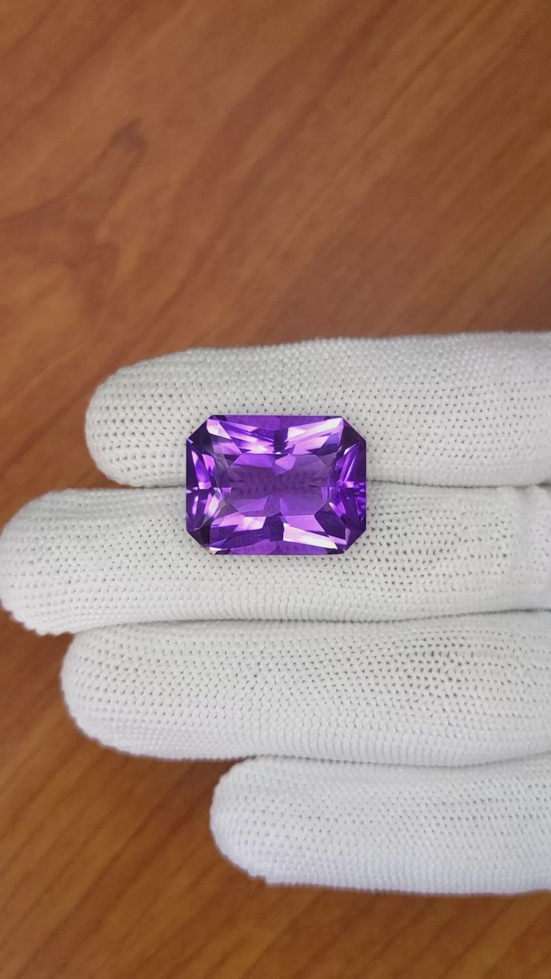 19.59 Ct. Amethyst from Ceylon (Sri Lanka) Size Video
