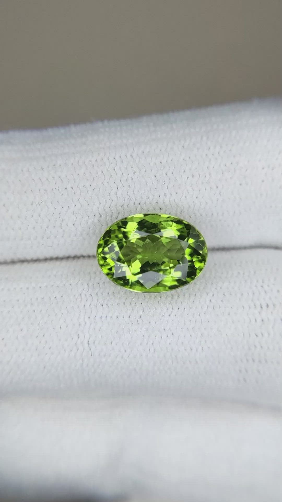 4.08 Ct. Peridot from Burma (Myanmar) Size Video