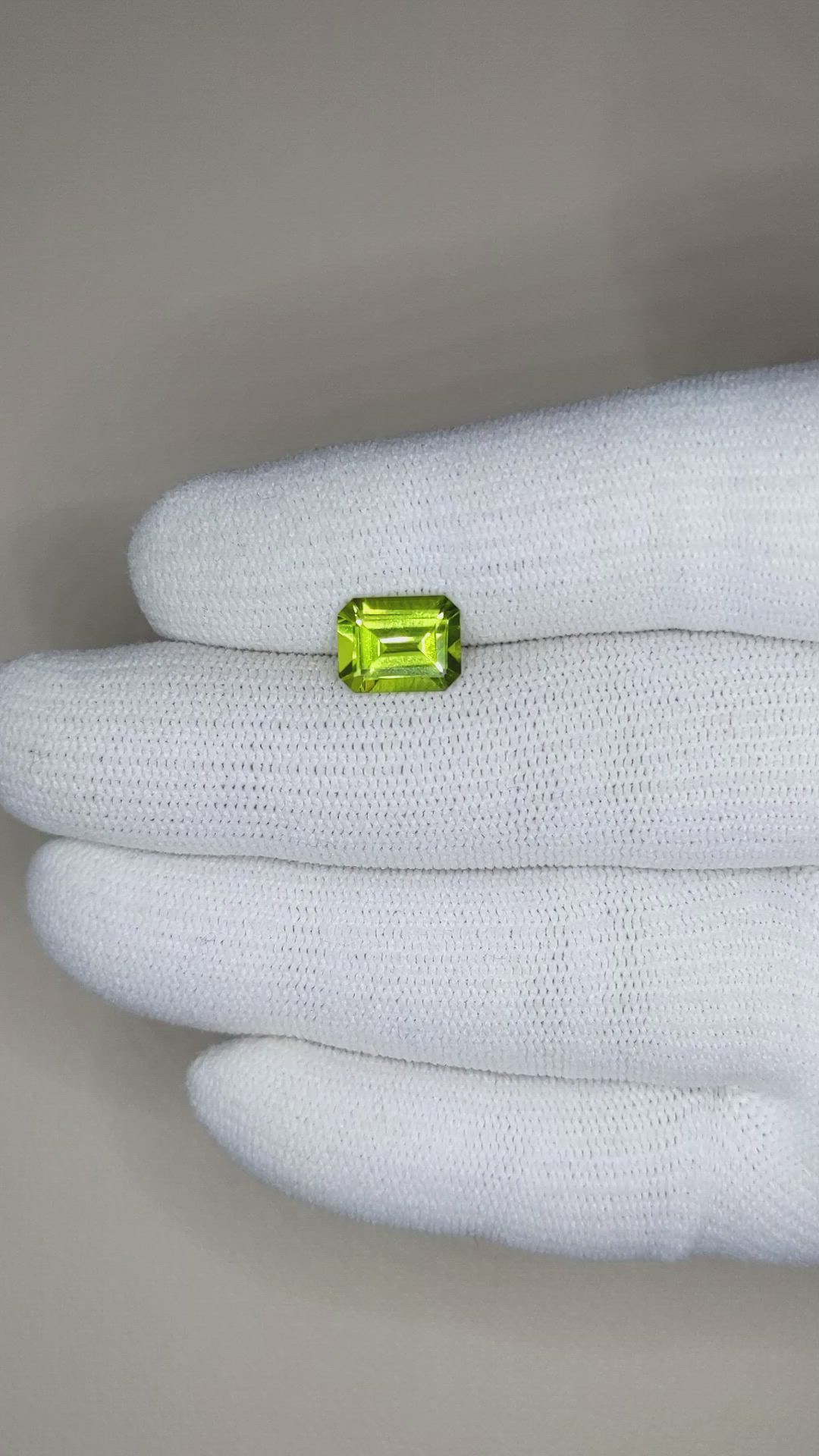2.23 Ct. Peridot from Burma (Myanmar) Size Video