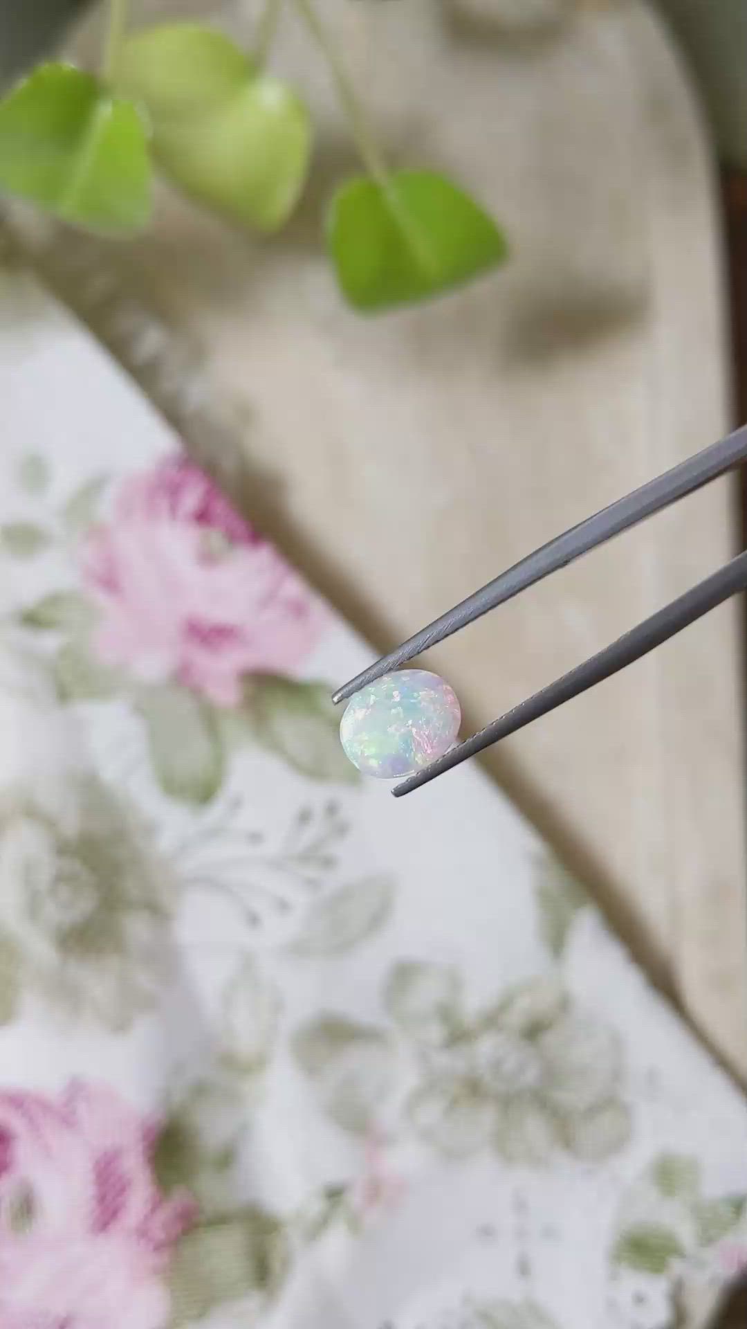 0.85 Ct. Cabochon Crystal/Jelly Opal from Australia Size Video