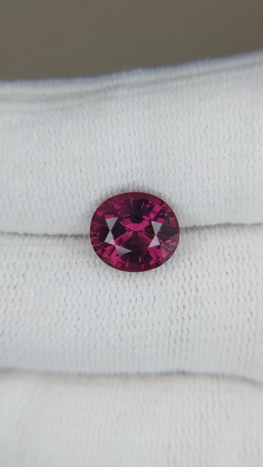 3.97 Ct. Reddish Pink Garnet from Ceylon (Sri Lanka) Size Video