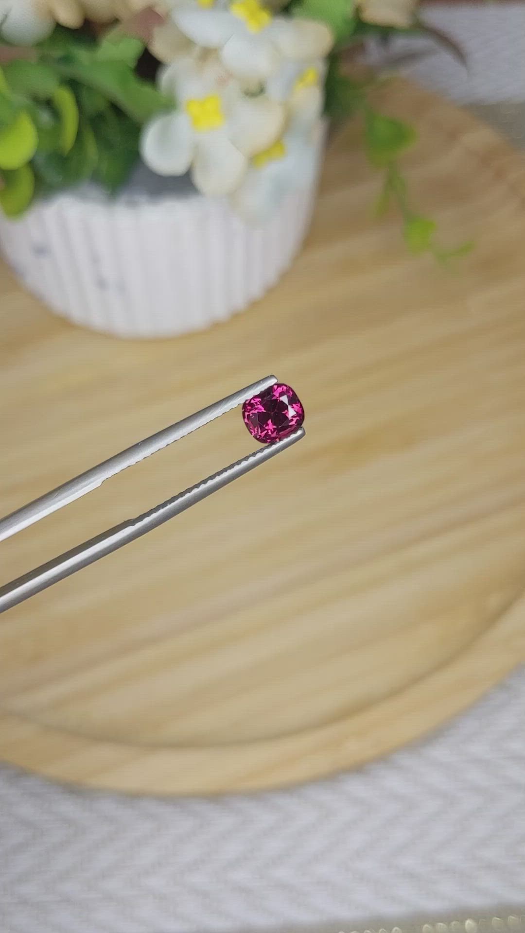 1.15 Ct. Garnet from Ceylon (Sri Lanka) Size Video